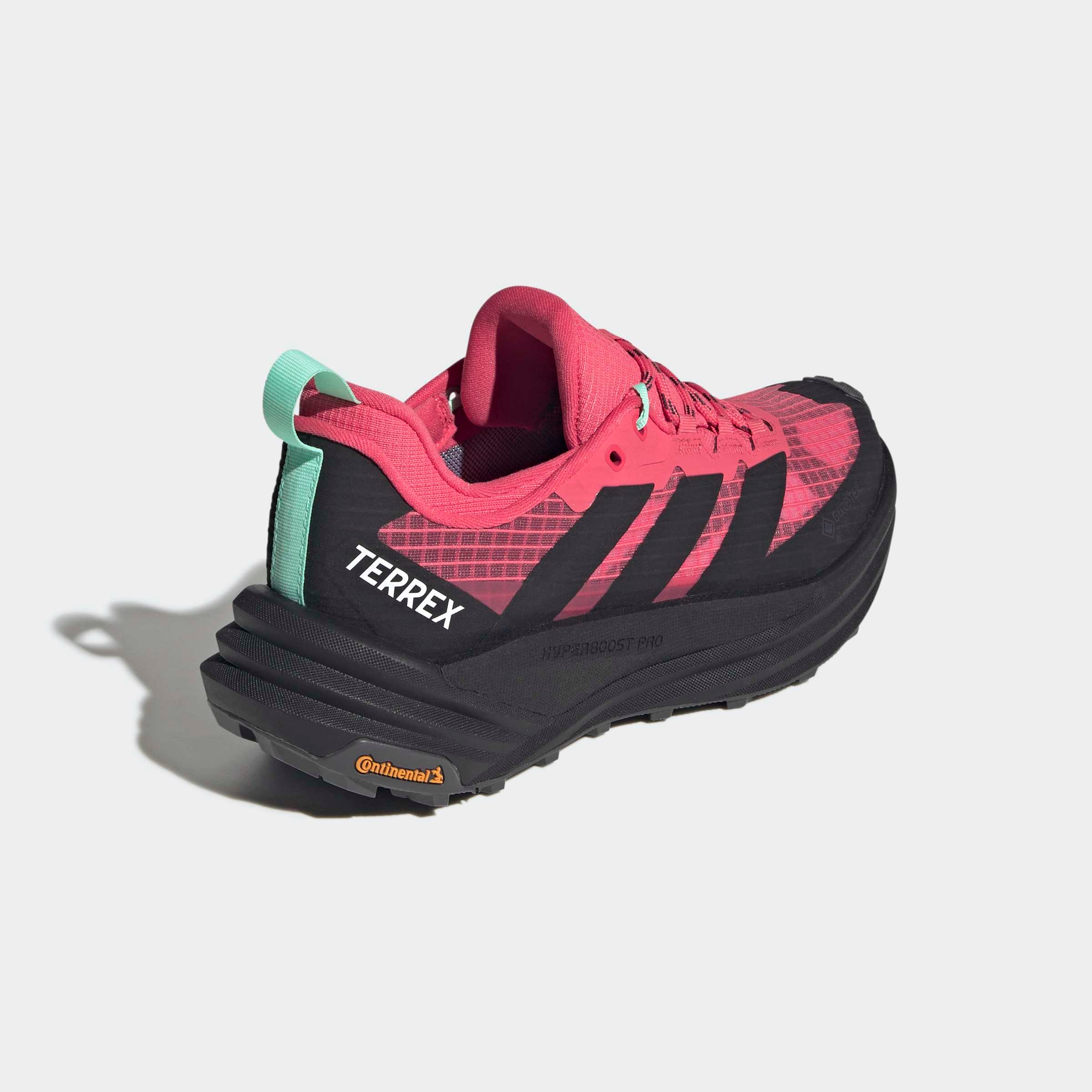 adidas TERREX Chaussure de randonnée »FREEHIKER 3 LOW GORE-TEX®«  imperméable grâce à la membrane Gore-Tex