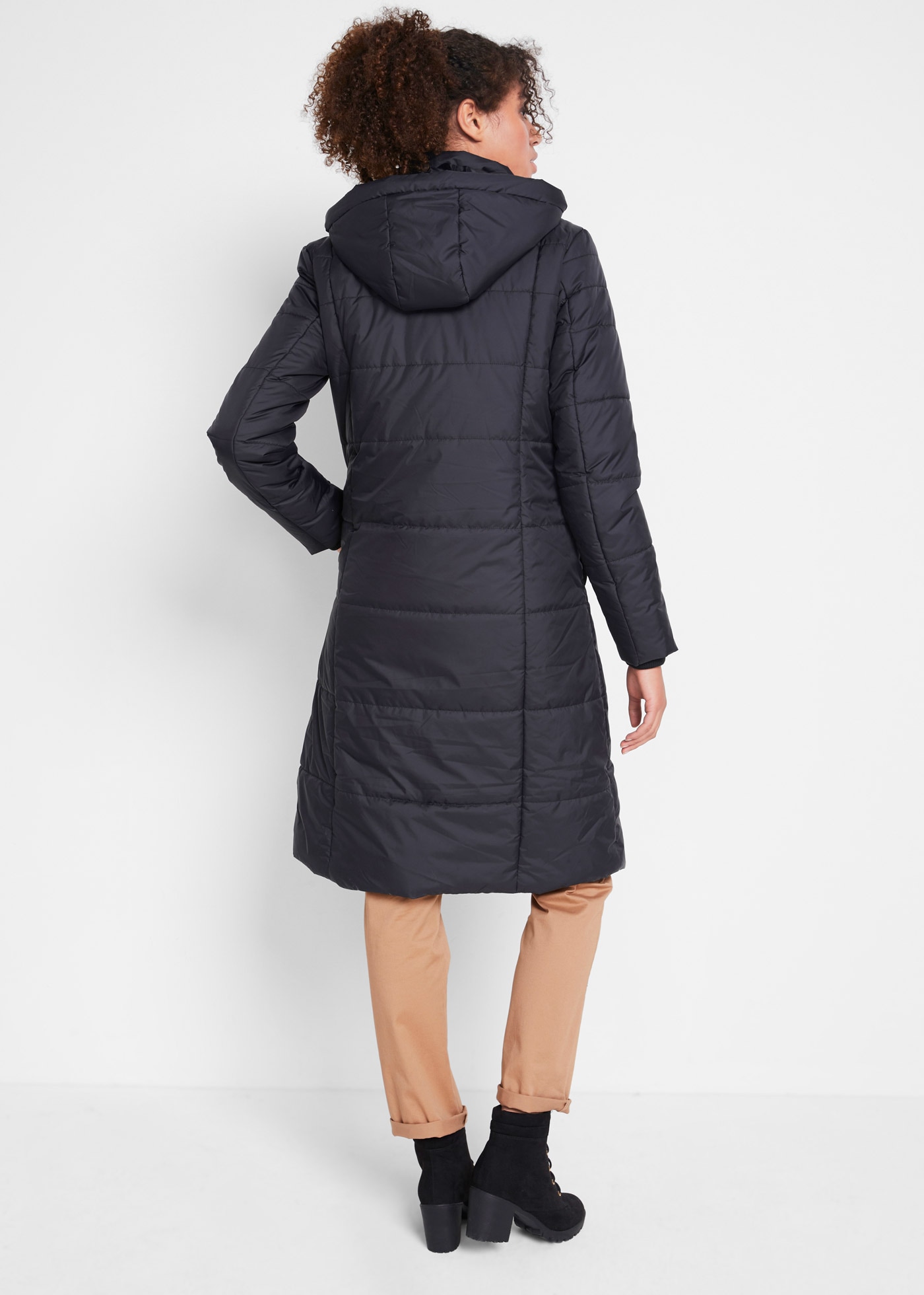 bonprix Manteau matelassé »Steppmantel mit abnehmbarer Kapuze« avec capuche amovible, poches fendues, col montant