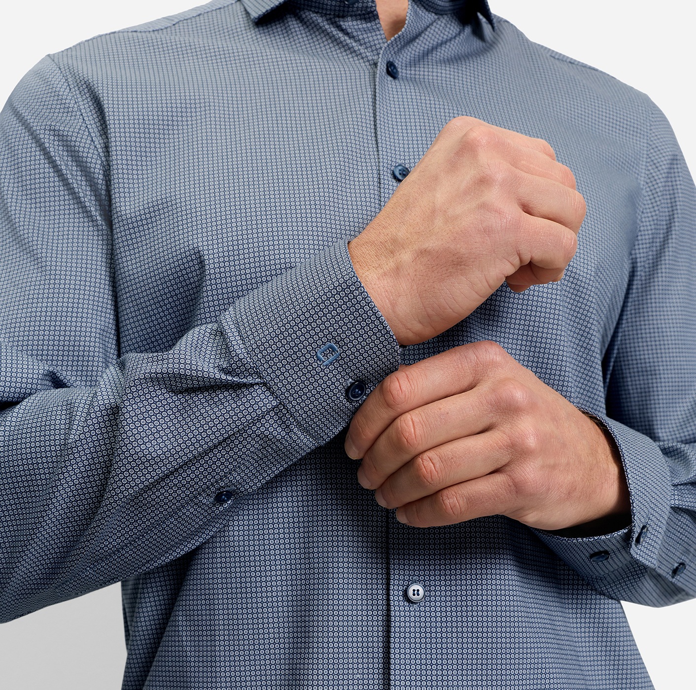 OLYMP Chemise à manches longues »Level Five« Businesshemd, body fit, Haifischkragen