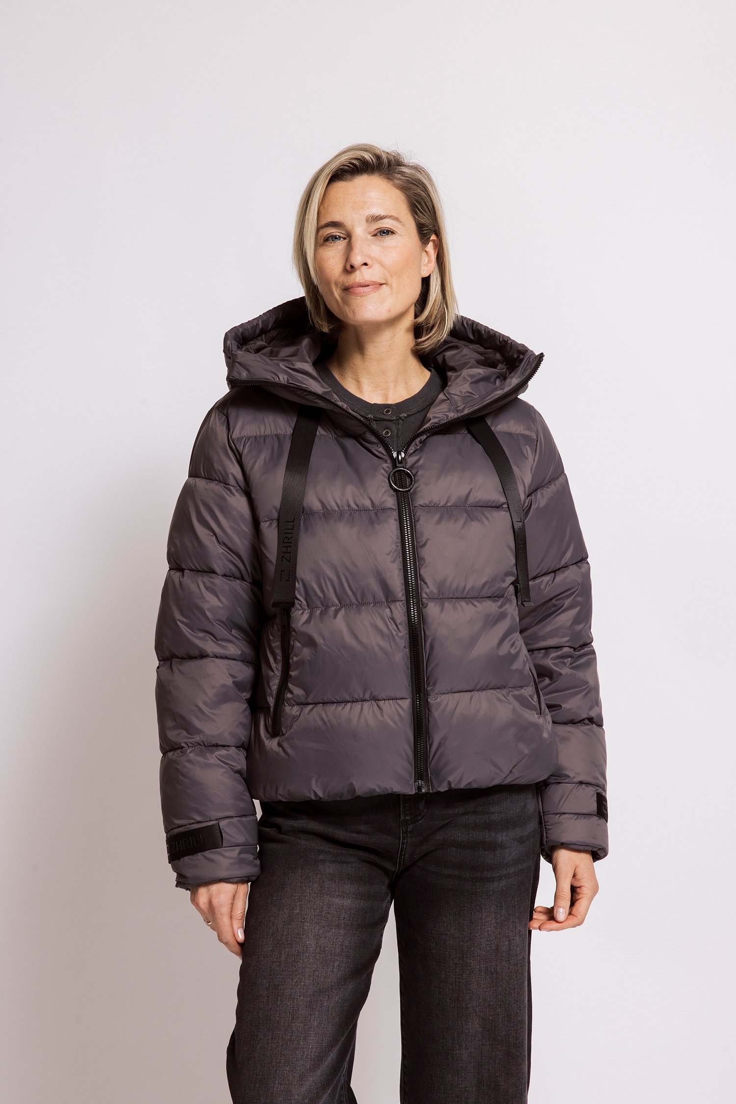 Zhrill Veste matelassée »ASLI« avec capuche mit Kapuze / Reissverschluss und Stehkragen