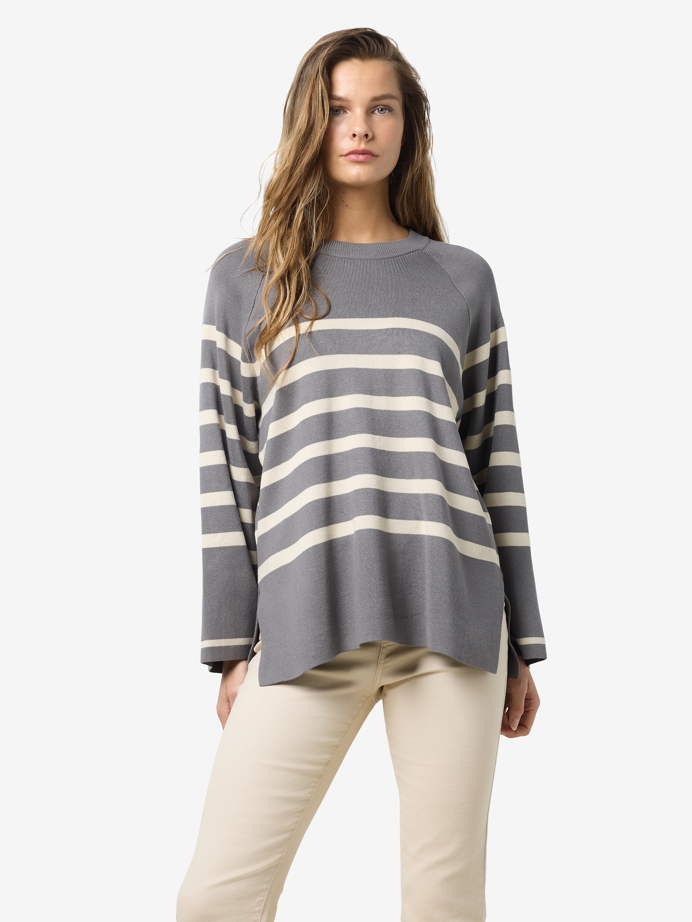 Noisy may Rundhalspullover »NMFIFI L/S O-NECK TUNIC KNIT FWD NOOS«, mit All-over-Streifenmuster, Loose Fit
