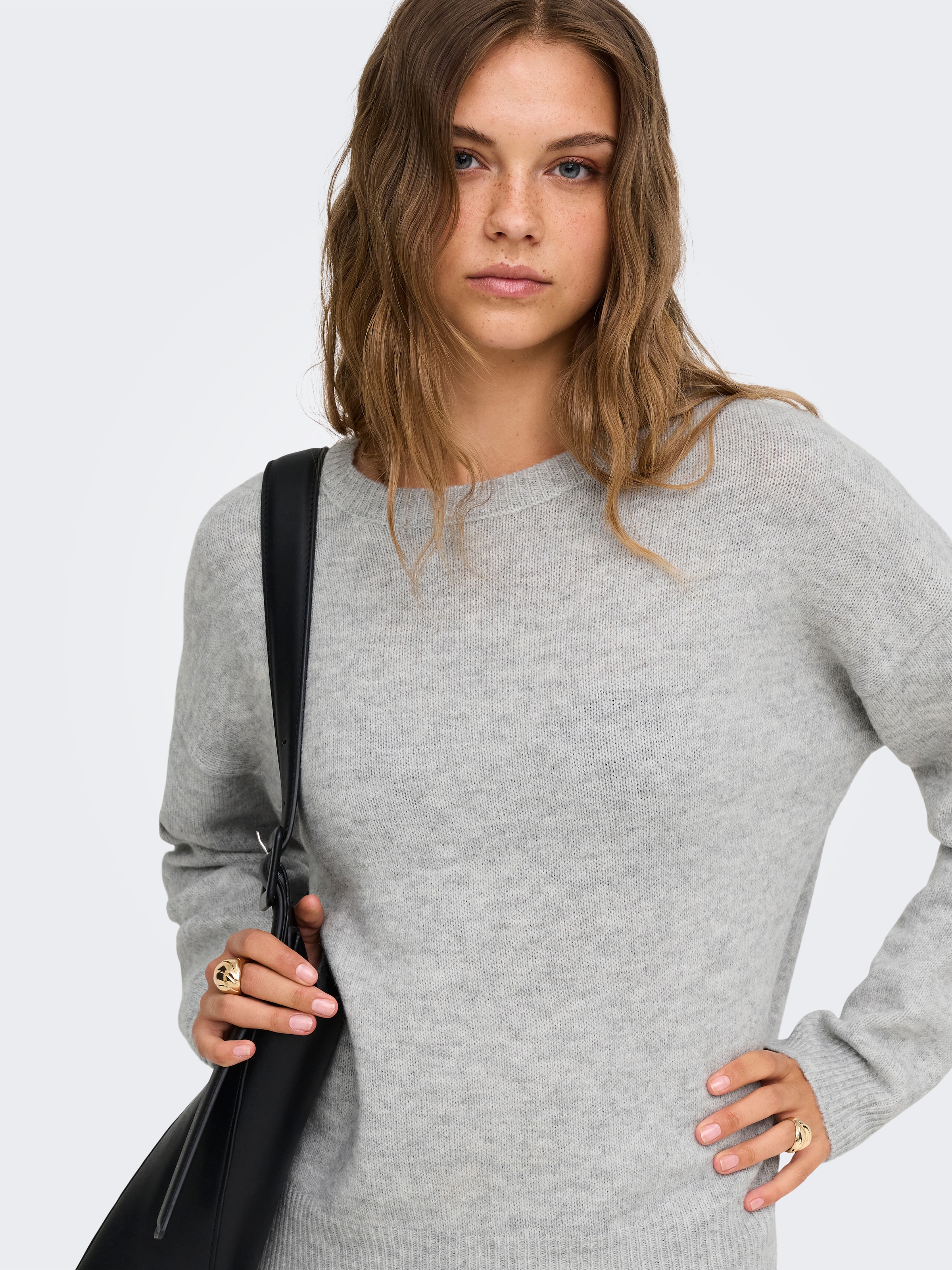 ONLY Pull en tricot »ONLOLIVIA LS O-NECK CC KNT« mélange de matériaux, coupe régulière