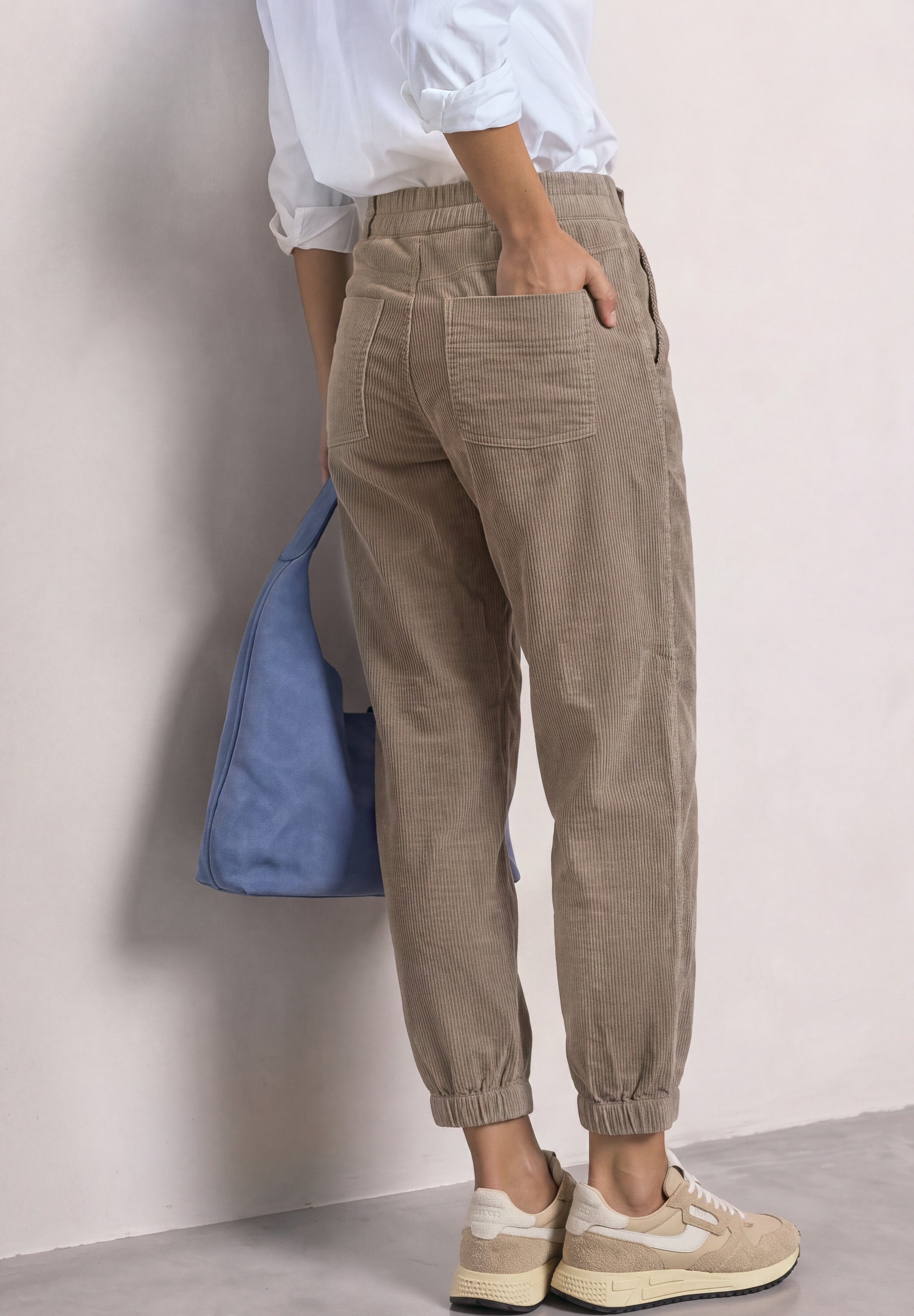 STREET ONE Cordhose »Style Karlie«  mit Barrel Leg / Gummizug