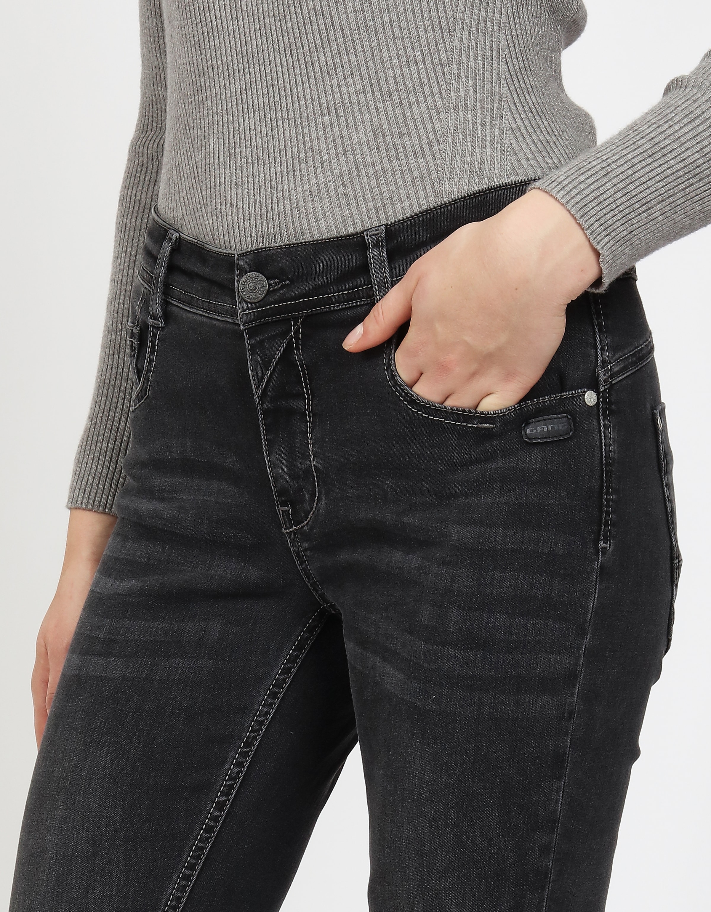 GANG Relax-fit-Jeans »94AMELIE« mit Used-Effekten