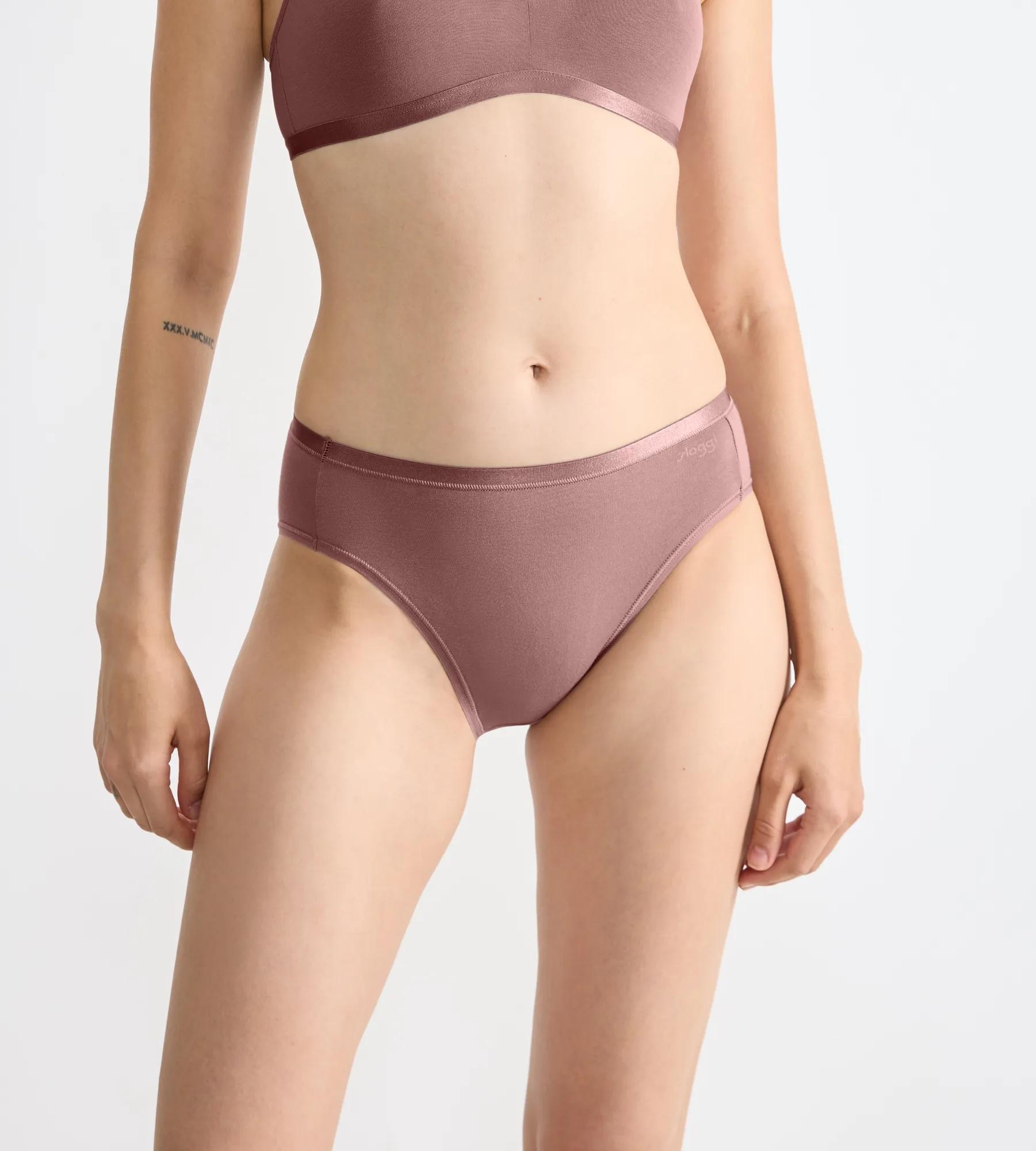 sloggi Slip tai »GO Daily Cotton« détails effet brillant, grande ouverture de jambe, doux, élastique