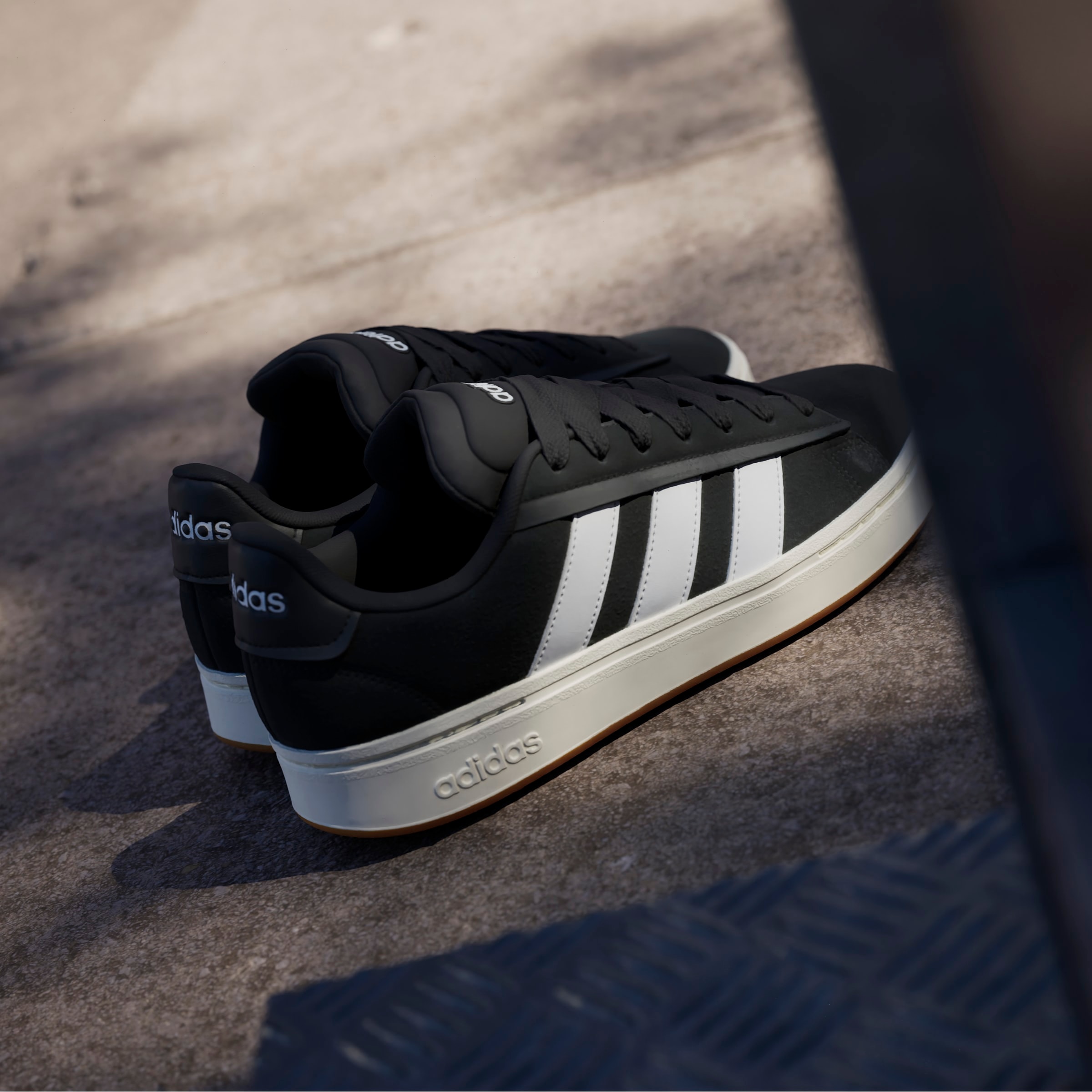 adidas Sportswear Sneakers »GRAND COURT ALPHA«  Design inspiriert vom adidas Campus 00