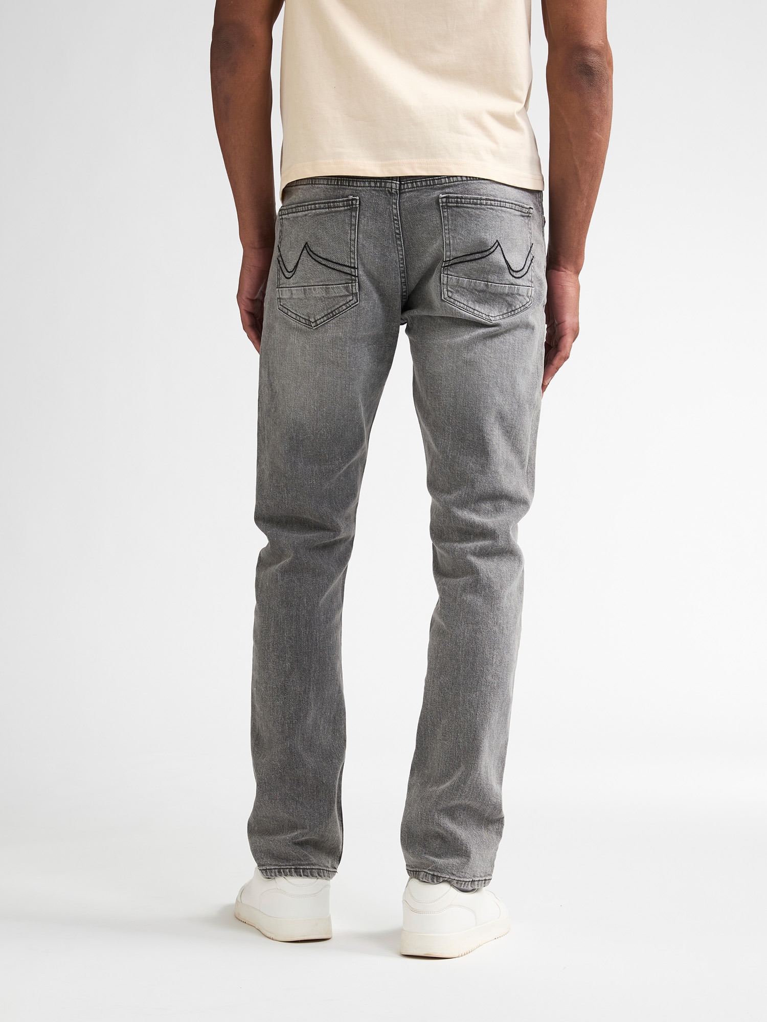 Petrol Industries Straight-Jeans mit optisch 2teiliger Gesässtasche