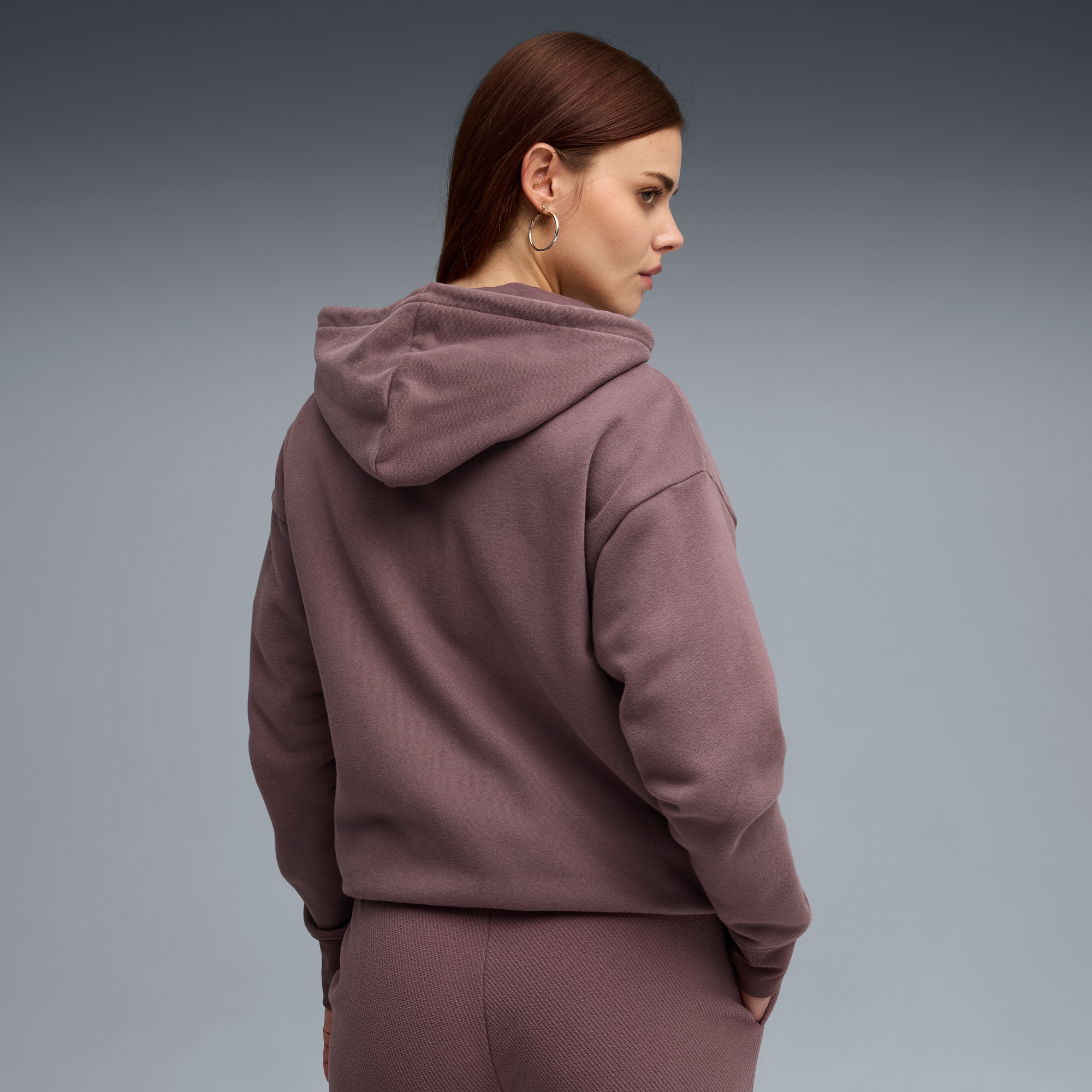 PUMA Kapuzensweatshirt »HER RELAXED FULL-ZIP HOODIE FL«, mit Reissverschluss, mit Kängurutasche
