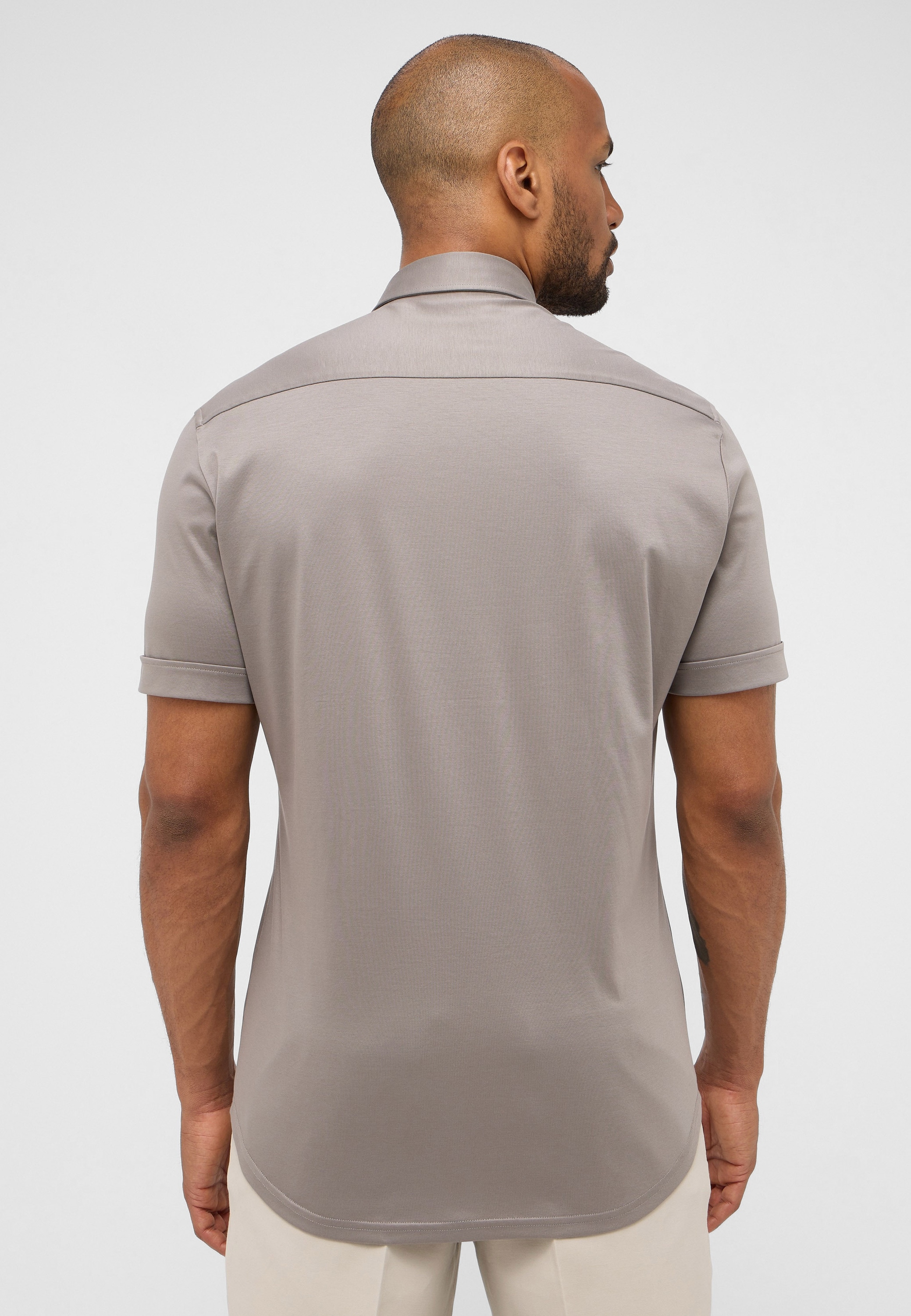 Eterna Chemise à manches courtes »MODERN FIT« NON IRON (bügelfrei)