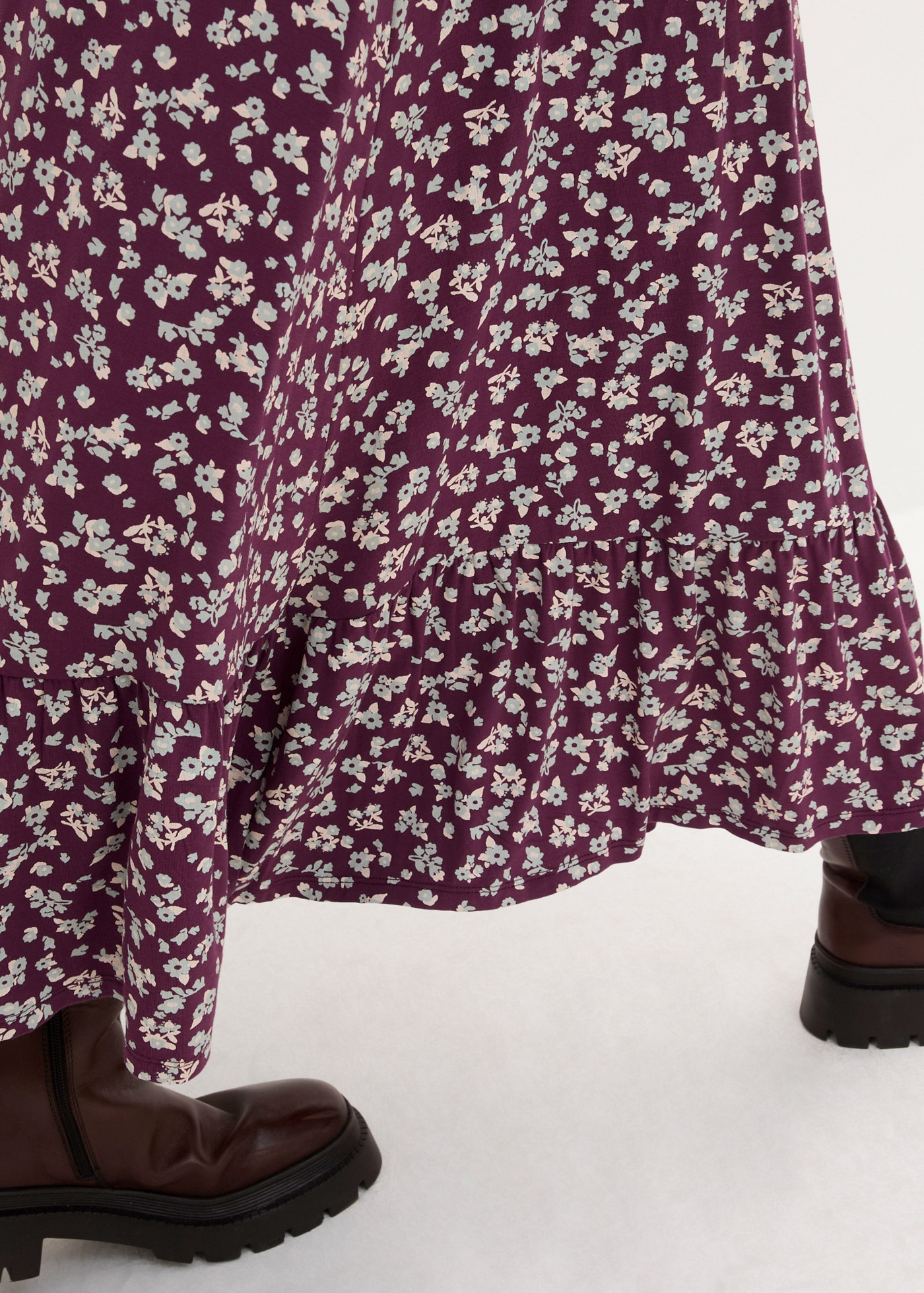 bonprix Robe en jersey »Jerseykleid aus fliessendem Viskose-Mix« für vielseitige Anlässe, aus Viskose-Mix, mit Elasthan-Anteil