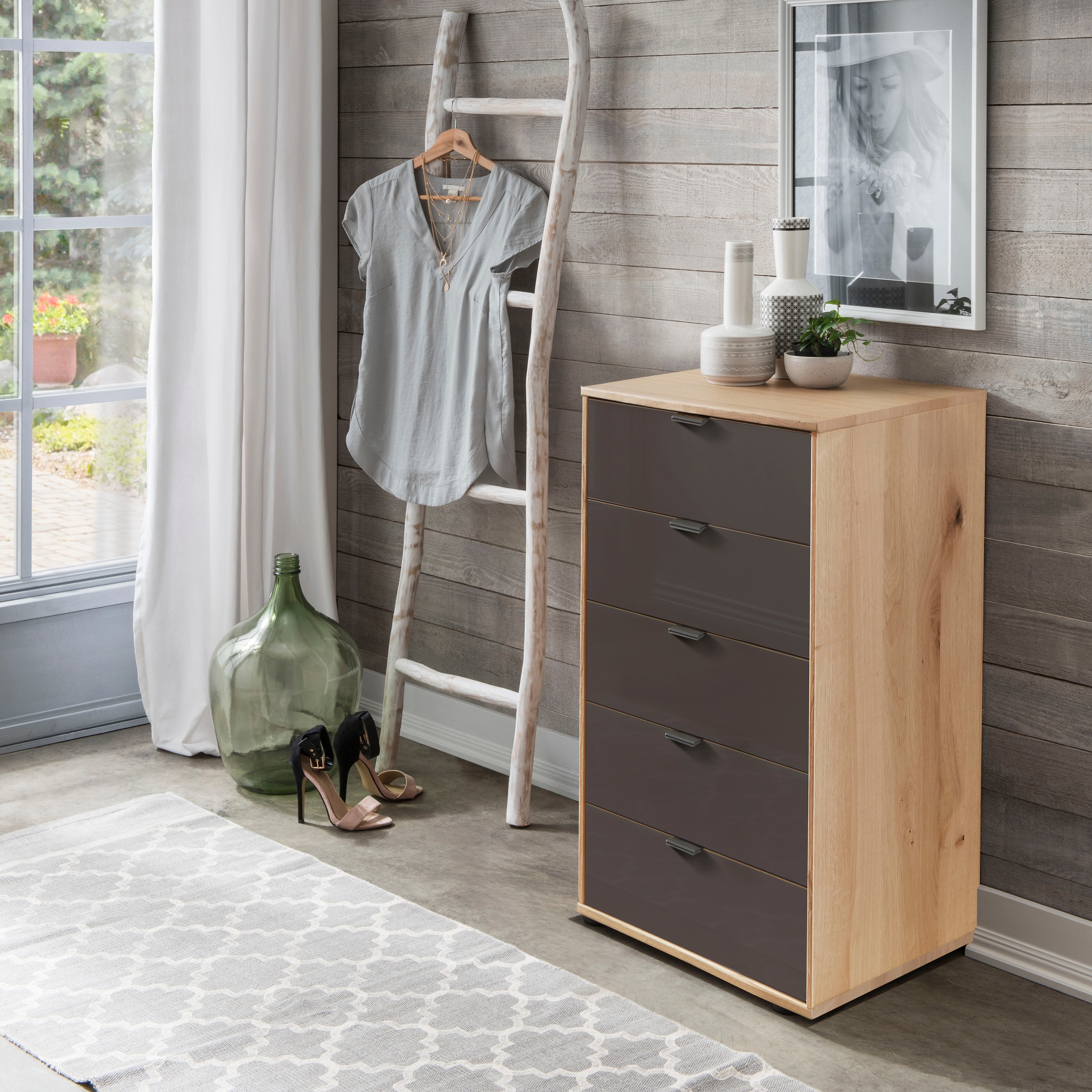 WIEMANN Schubkastenkommode »Cardiff Sideboard, Wäscheschrank, teilmassiv Bianco-Eiche, Schubladen« Glas- oder Massivholzfront, verschiedene Breiten, MADE IN GERMANY,  Schubkästen inklusive Selbsteinzug und Dämpfung