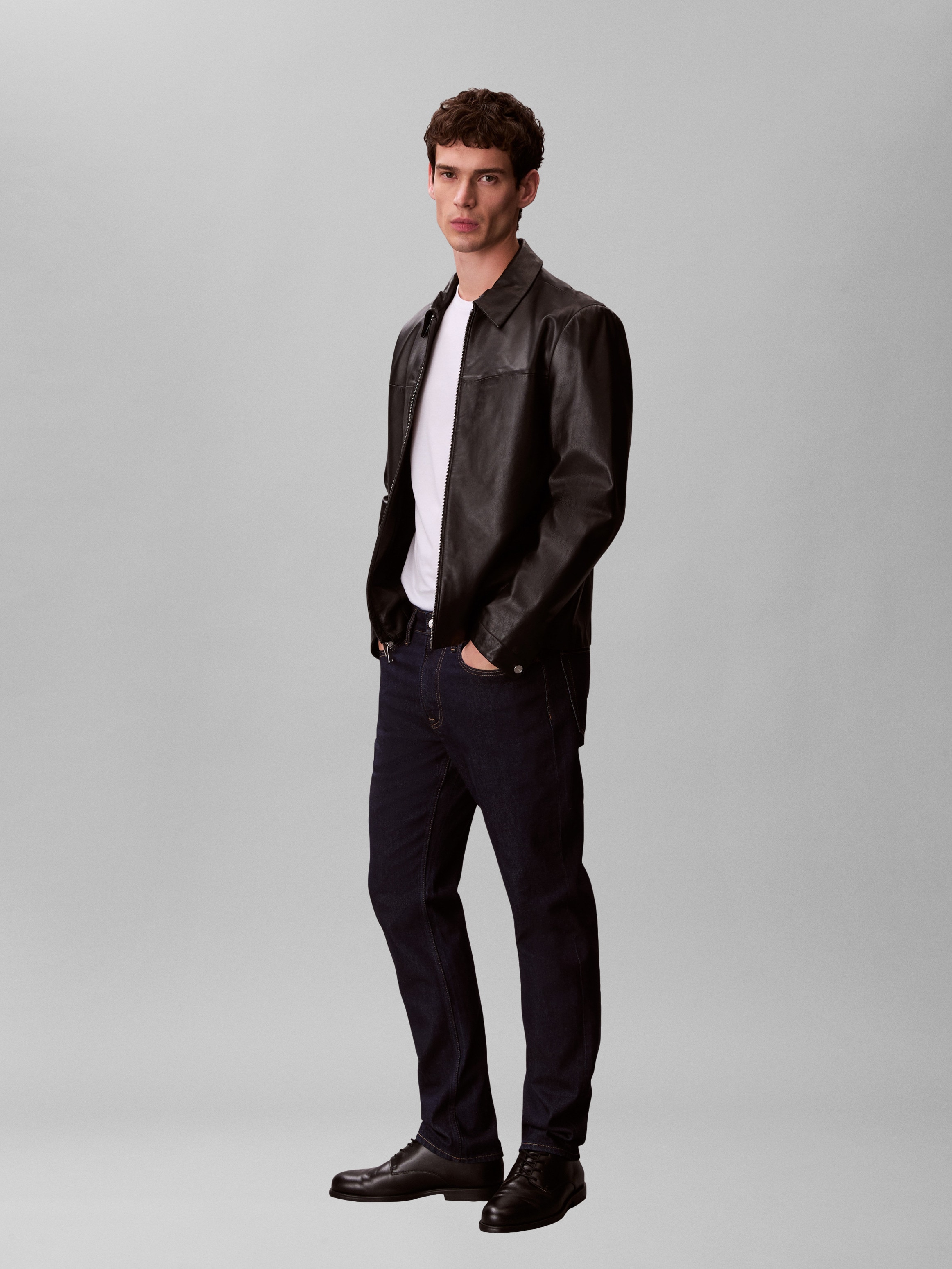 Calvin Klein Jeans Slim-fit-Jeans »SLIM CLASSIC« Slim fit mit praktischen Eingrifftaschen