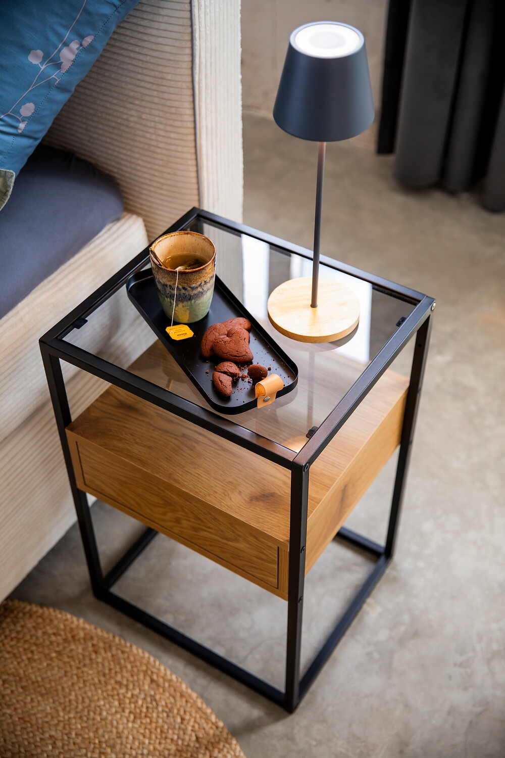 ACTONA GROUP Nachttisch »Randolf, Nachtschrank, skandinavisches Design, gehärtetes Rauchglas« Schublade in Holzoptik mit Push-to-Open-Funktion, Stahlbeine, B: 40 cm