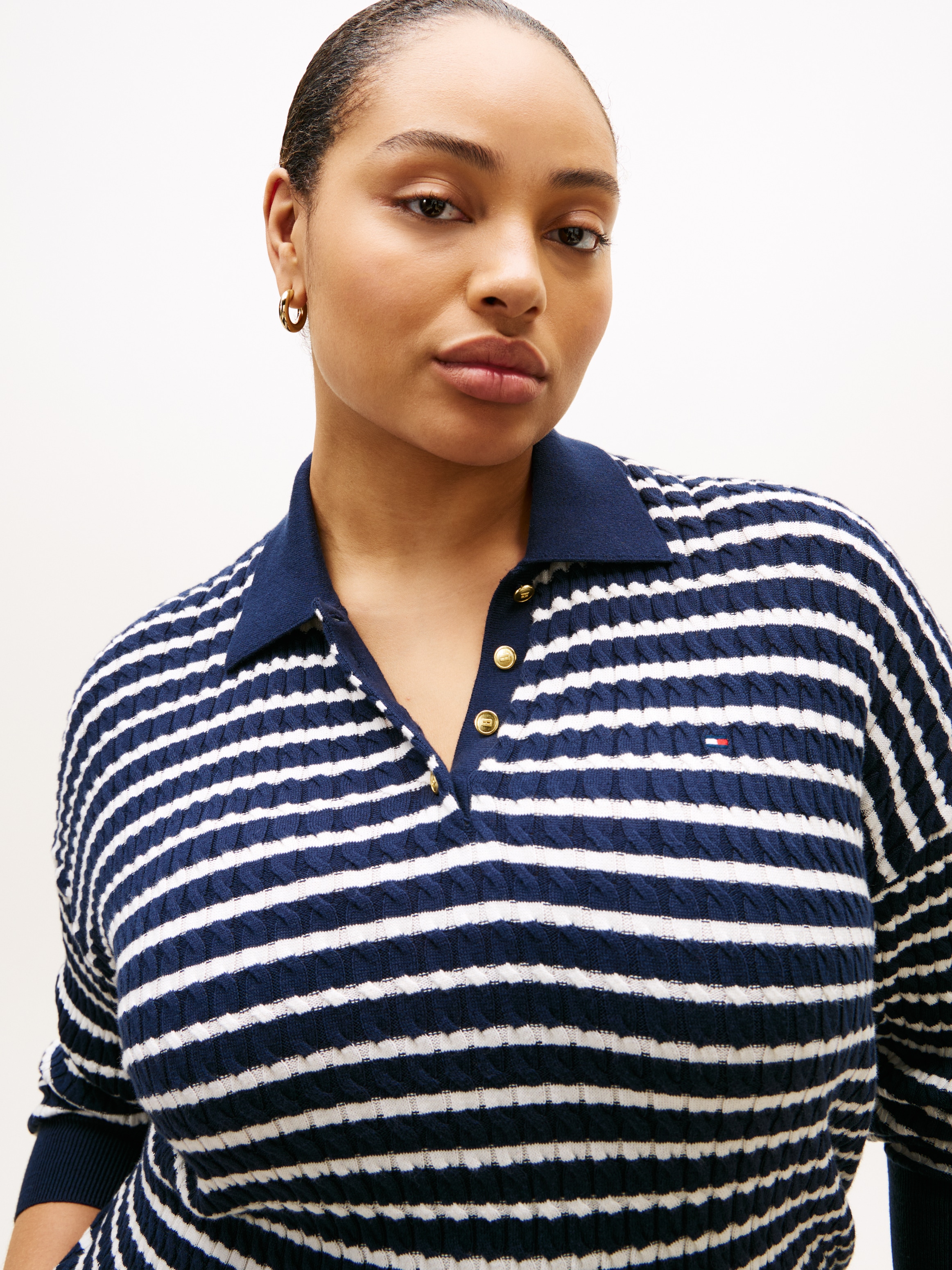 Tommy Hilfiger Curve Polokragenpullover »CRV CO CABLE FINE GG RLX POLO« in grossen Grössen, mit Zopfmuster