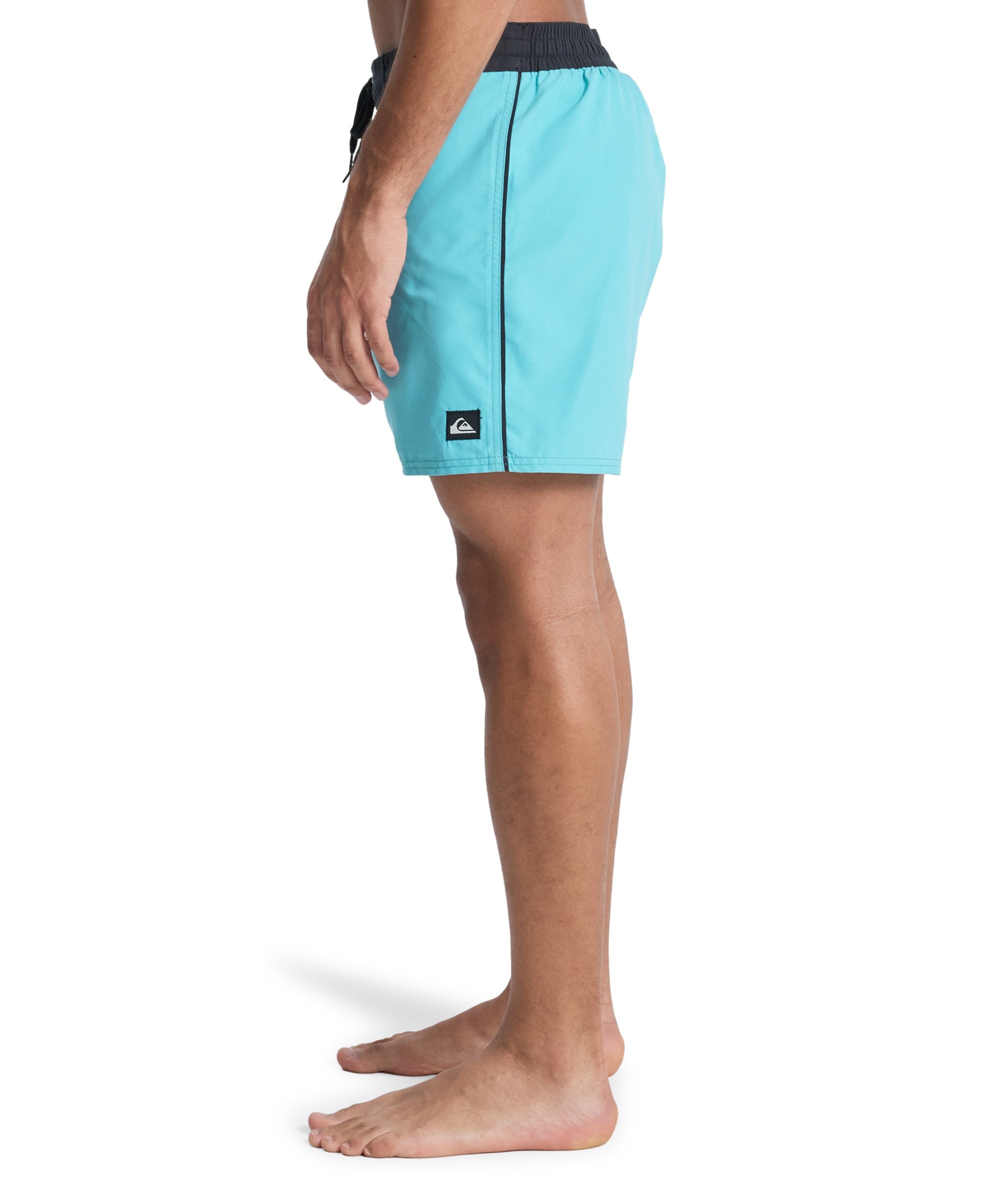 Quiksilver Badeshorts »EVERYDAY HALF JAM 16« schnell trocknendes Material, mit normaler Leibhöhe, Straight Leg Fit