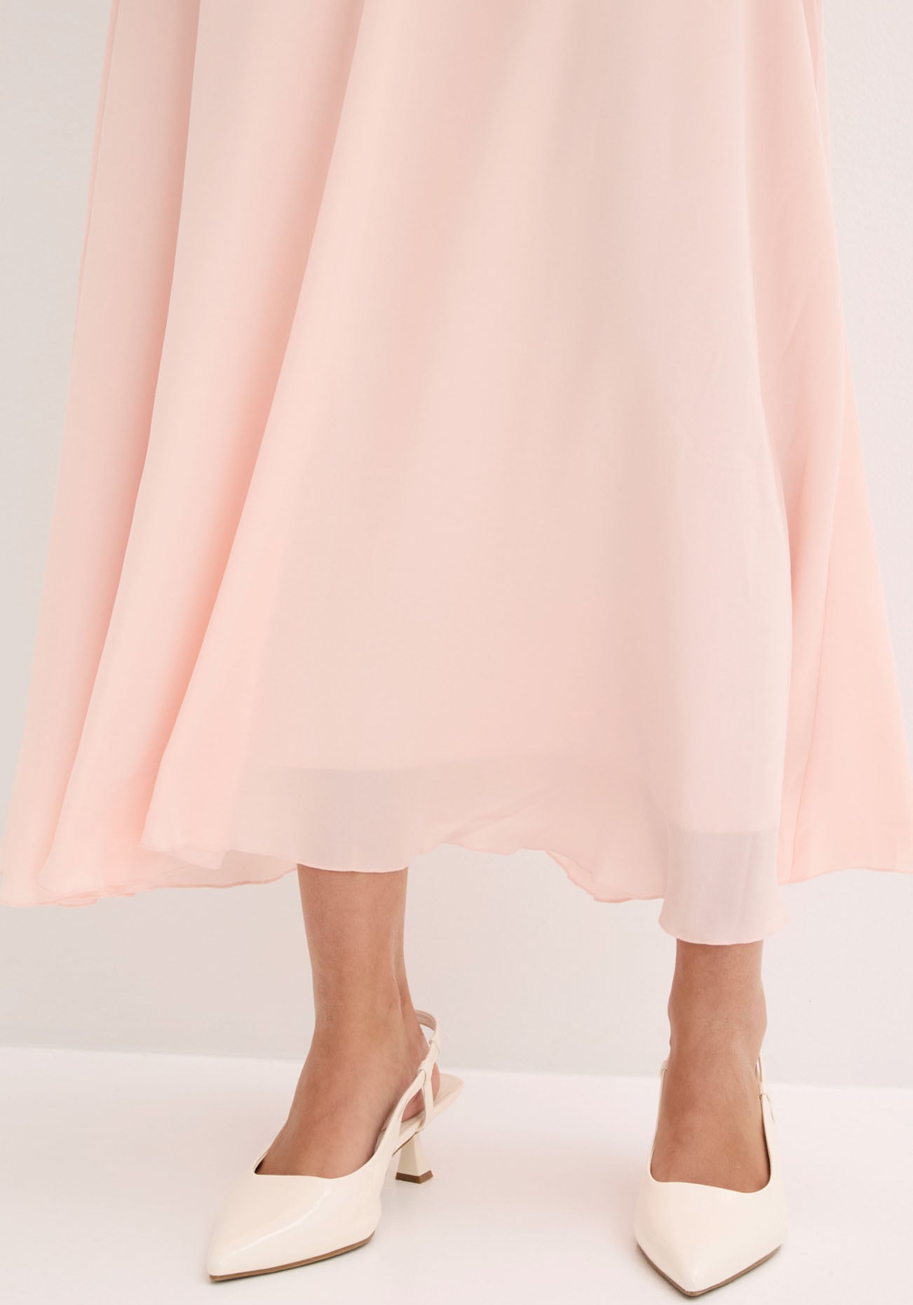 bonprix Maxi robe »Maxikleid mit Spitze« für festliche Anlässe, vollständig gefüttert, taillierte Passform