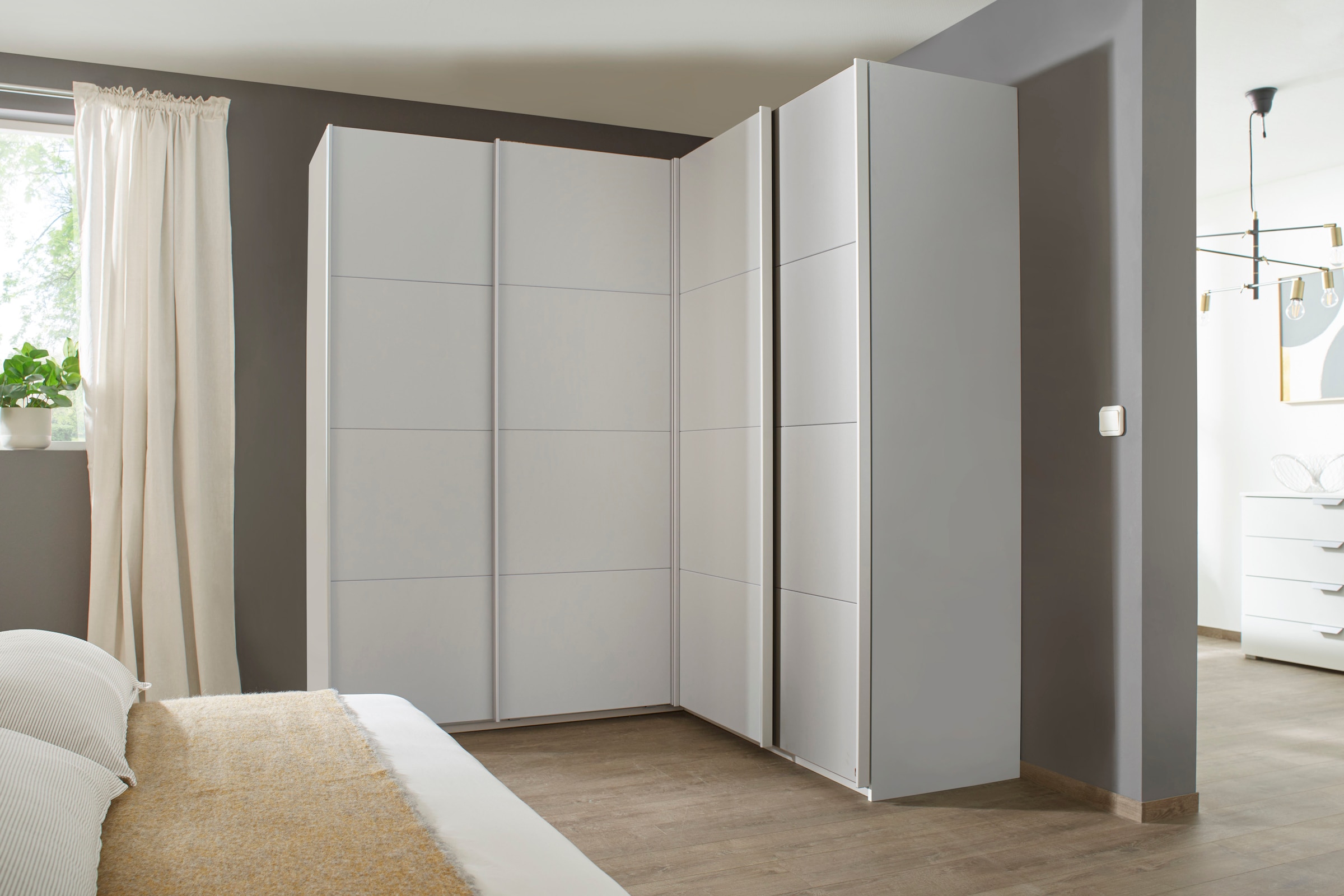 rauch Schwebetürenschrank »Schrank Garderobe Eckkleiderschrank QUADRA Front in Dekor/Hochglanz« in den Höhen 210/229 cm, inkl. Soft-Close-Funktion,  grosser Eckschrank mit viel Stauraum, Mass 181x187 cm MADE IN GERMANY
