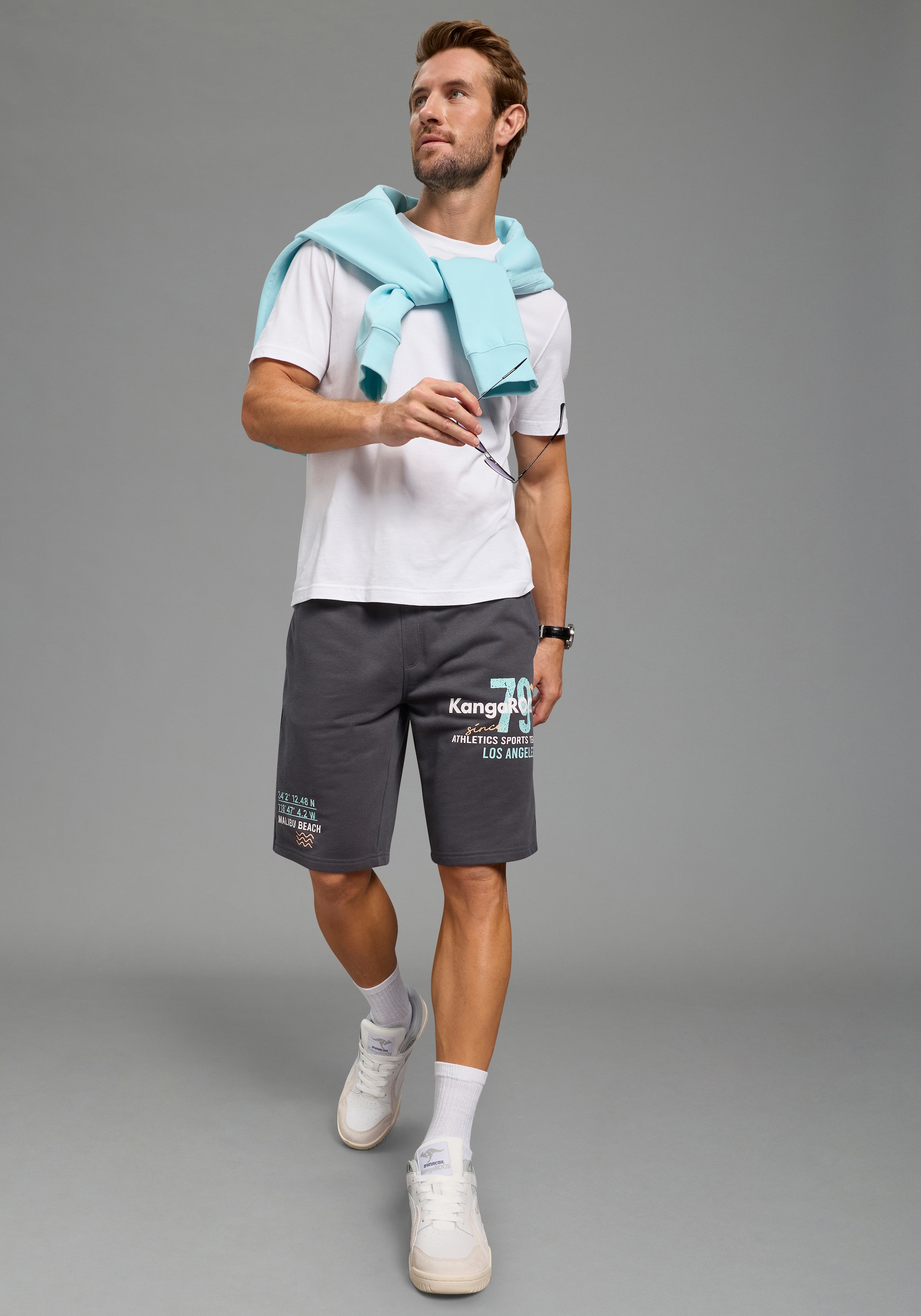 KangaROOS Sweatshorts  mit elastischem Bund, mit Kordelzug am Bund, auch in grossen Grössen