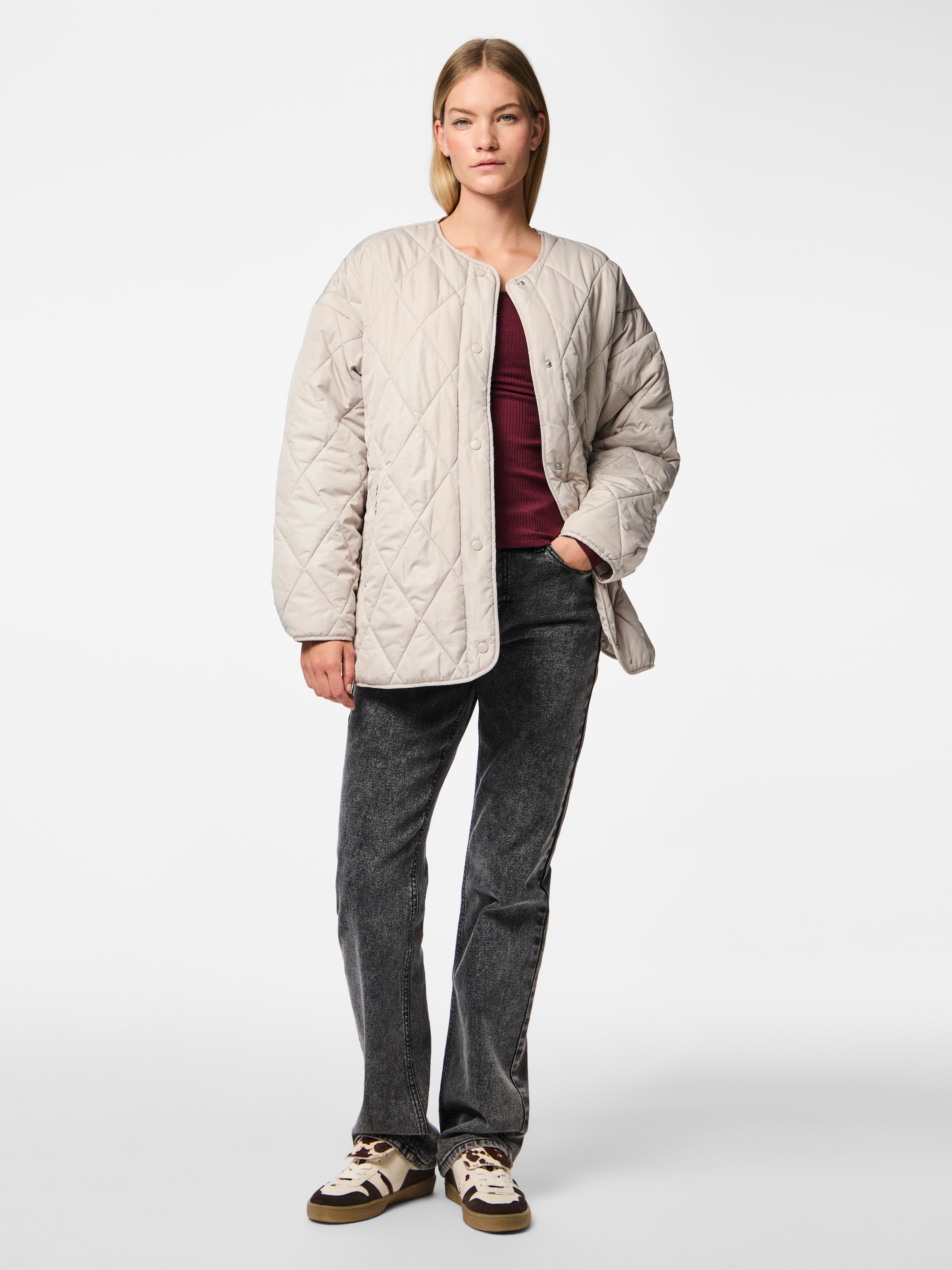 pieces Veste matelassée »PCSTELLA QUILTED JACKET NOOS BC« Kunstfaser