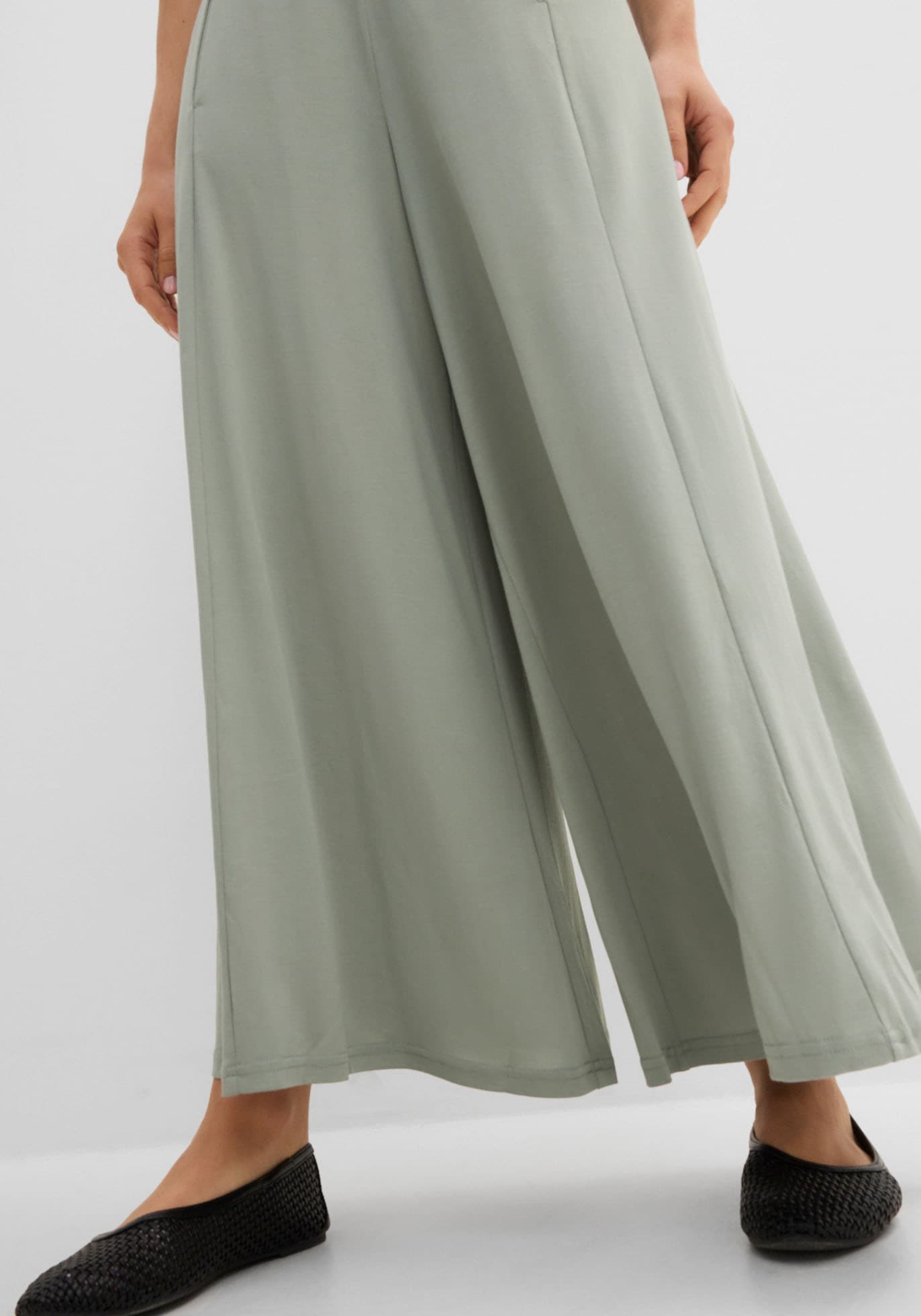 bonprix Jupe-culotte »Jersey-Culotte mit weitem Bein«  aus Modal und Polyester, Loose fit Passform, weites Bein