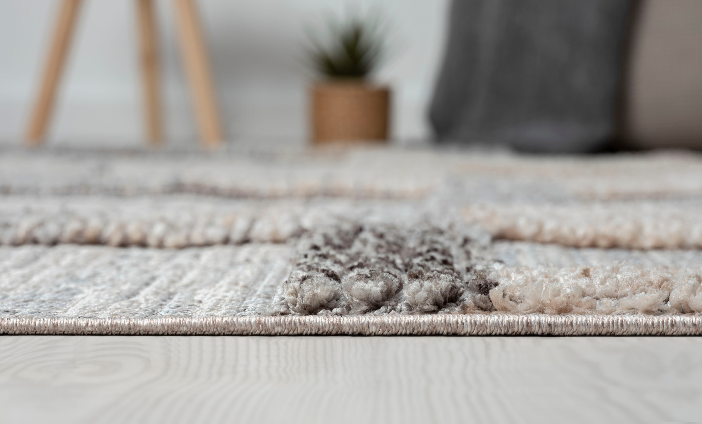 Myflair Möbel & Accessoires Teppich »Balania« rechteckig 15 mm Höhe Kurzflor, mit Hoch-Tief Effekt, besonders weich durch Microfaser