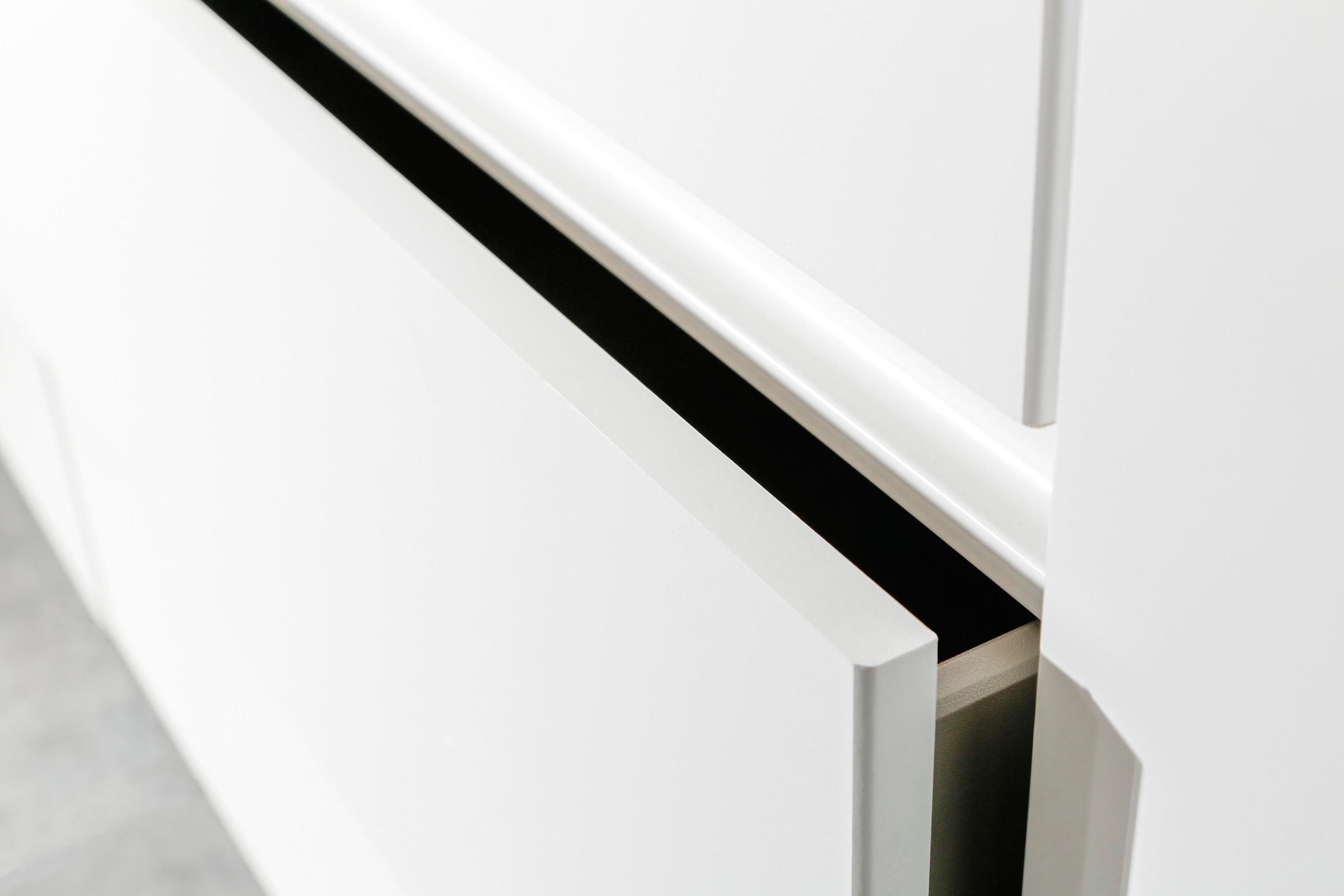 rauch Drehtürenschrank »Kleiderschrank Schrank Garderobe Wäscheschrank Ankleide NIDDA« Breiten 91/136/181 cm, Höhe 197 cm,  grifflose Front sowie Push-to-Open Funktion MADE IN GERMANY