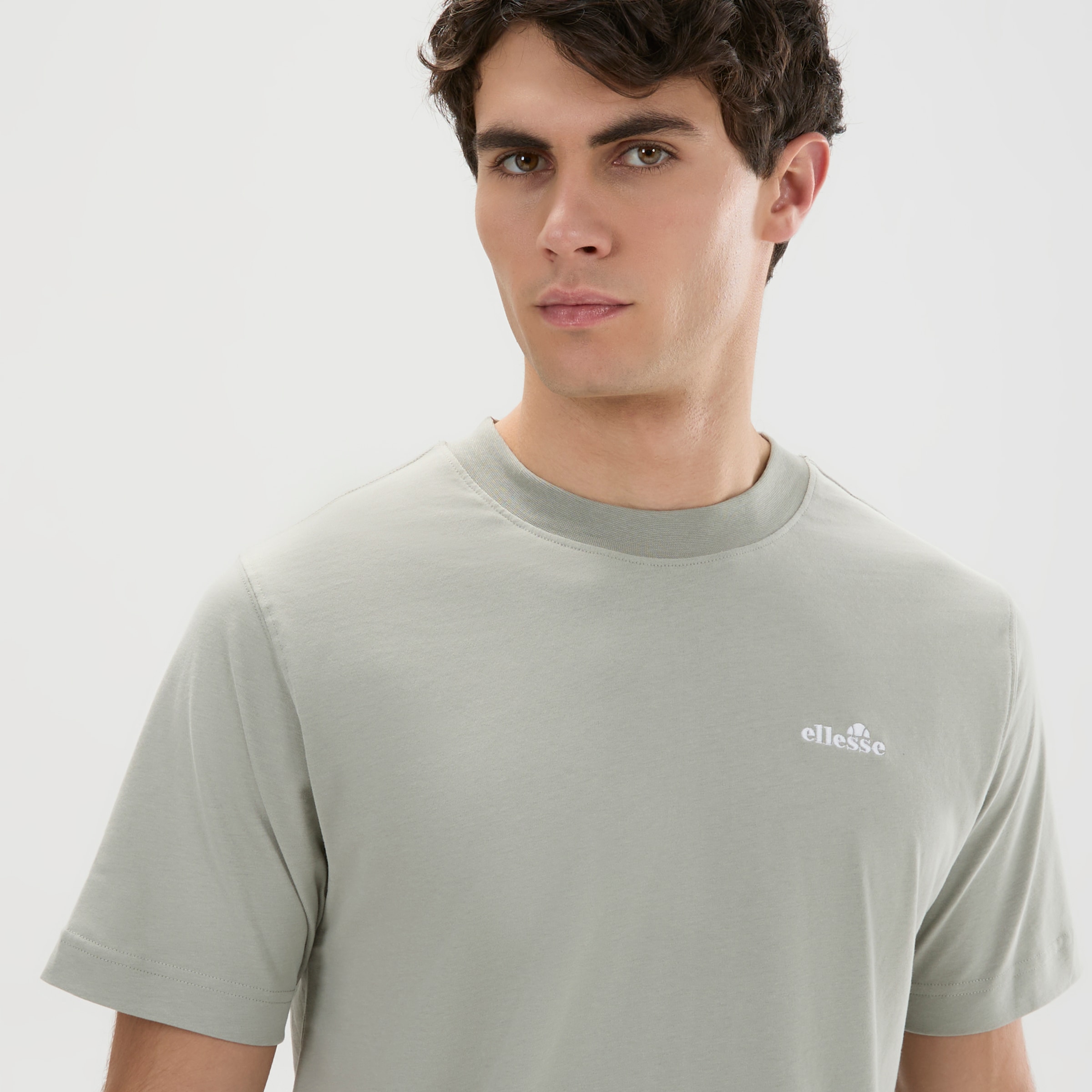 Ellesse T-shirt »ACCIANO T-SHIRT« manches courtes, col rond, sans fermeture, en coton