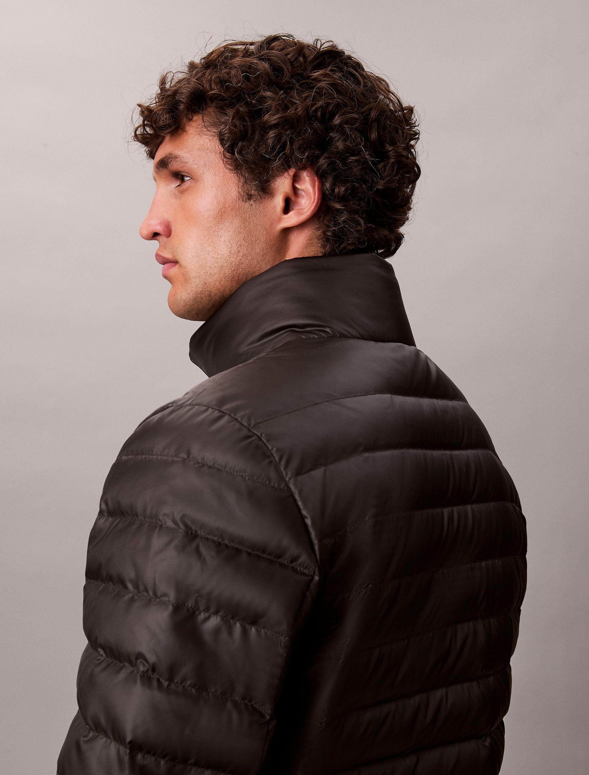 Calvin Klein Veste matelassée »LS LT WT NYLN CHNNLD« sans capuche avec encolure ronde