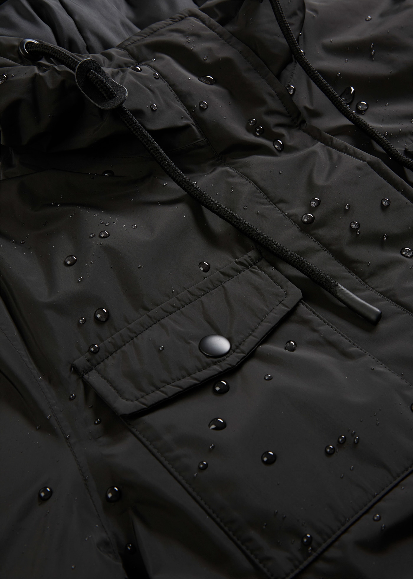 bonprix Veste fonctionnelle imperméable, coupe près du corps, style sportif