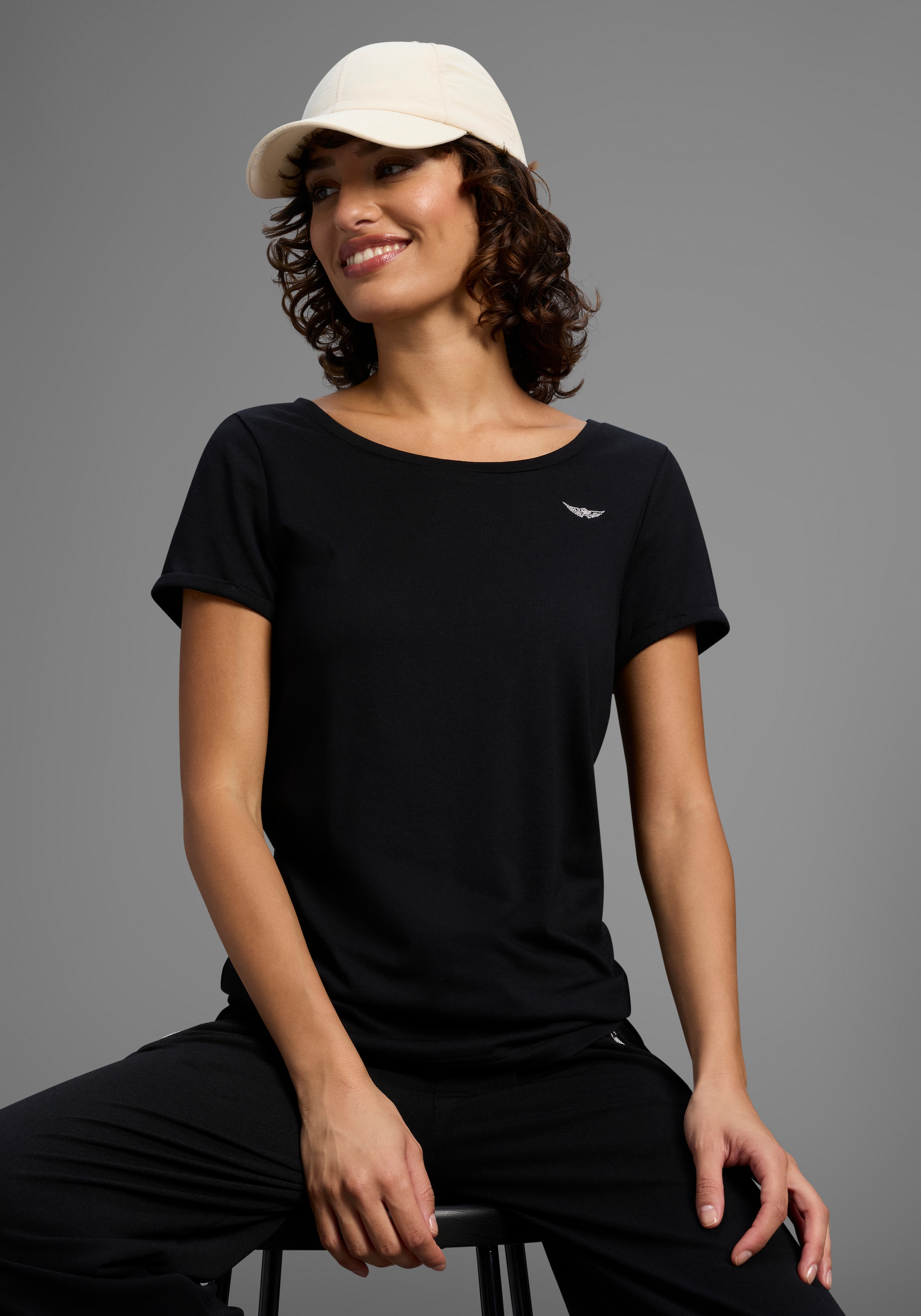 Arizona T-shirt Kurzarm,  figurbetont,  Basic-Stil,  aus Baumwollmischung