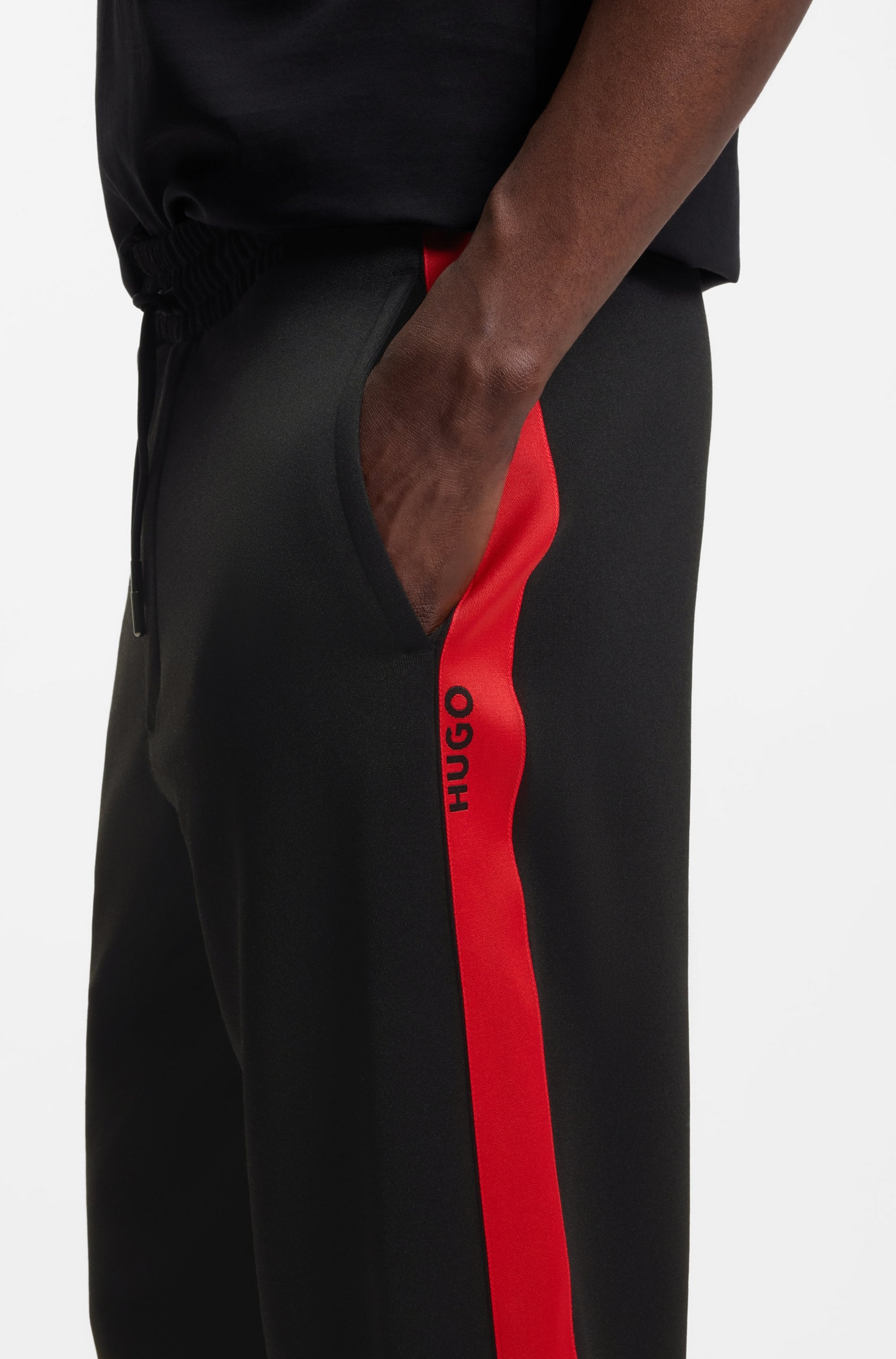 HUGO Pantalon sweat »Dolos«  Reissverschlüsse am Saum, Relaxed Fit, Logo-Tape