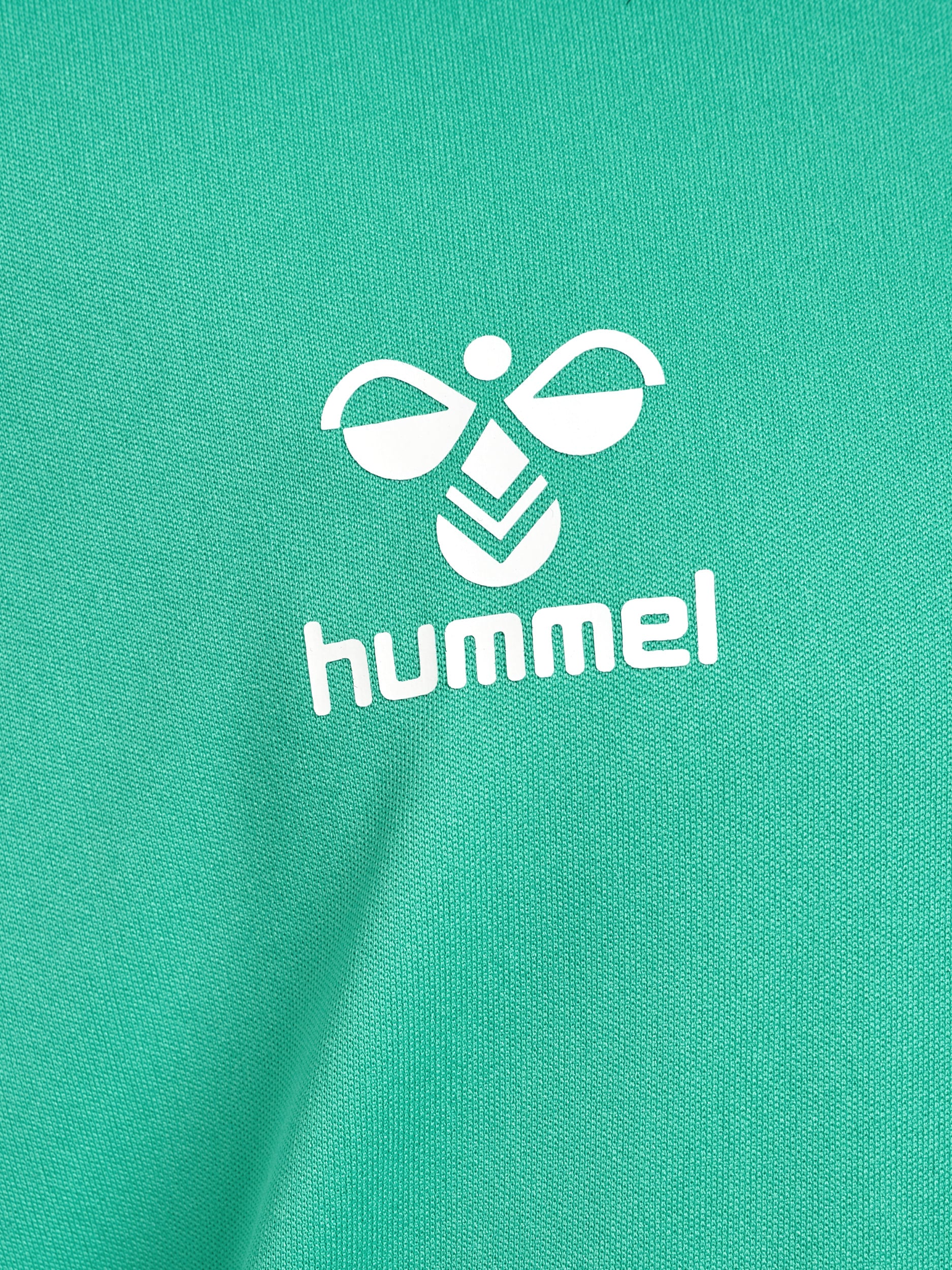 hummel T-Shirt & Shorts »HMLLOGO SET KIDS« Set, 2, 2 tlg. mit elastischem Bund, aus Polyester, pflegeleicht, sportlicher Stil