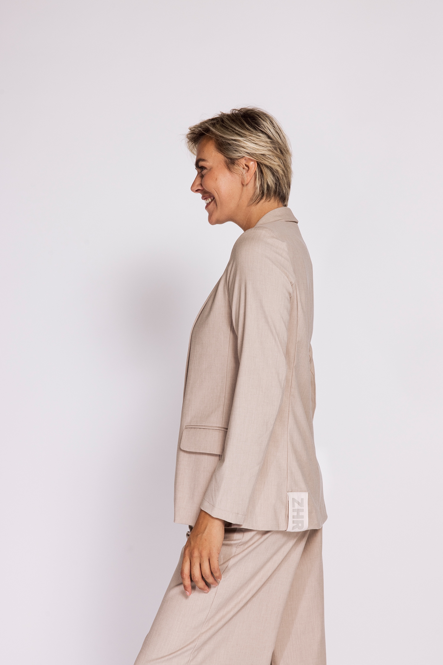 Zhrill Veste blazer »HELEN« style moderne, uni, coupe normale, avec poches à rabat