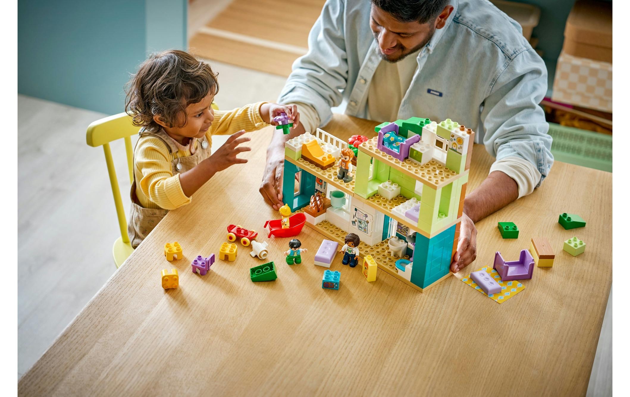 LEGO® Konstruktionsspielsteine »DUPLO® Modernes Familienhaus mit Figuren 3-in-1 10470«