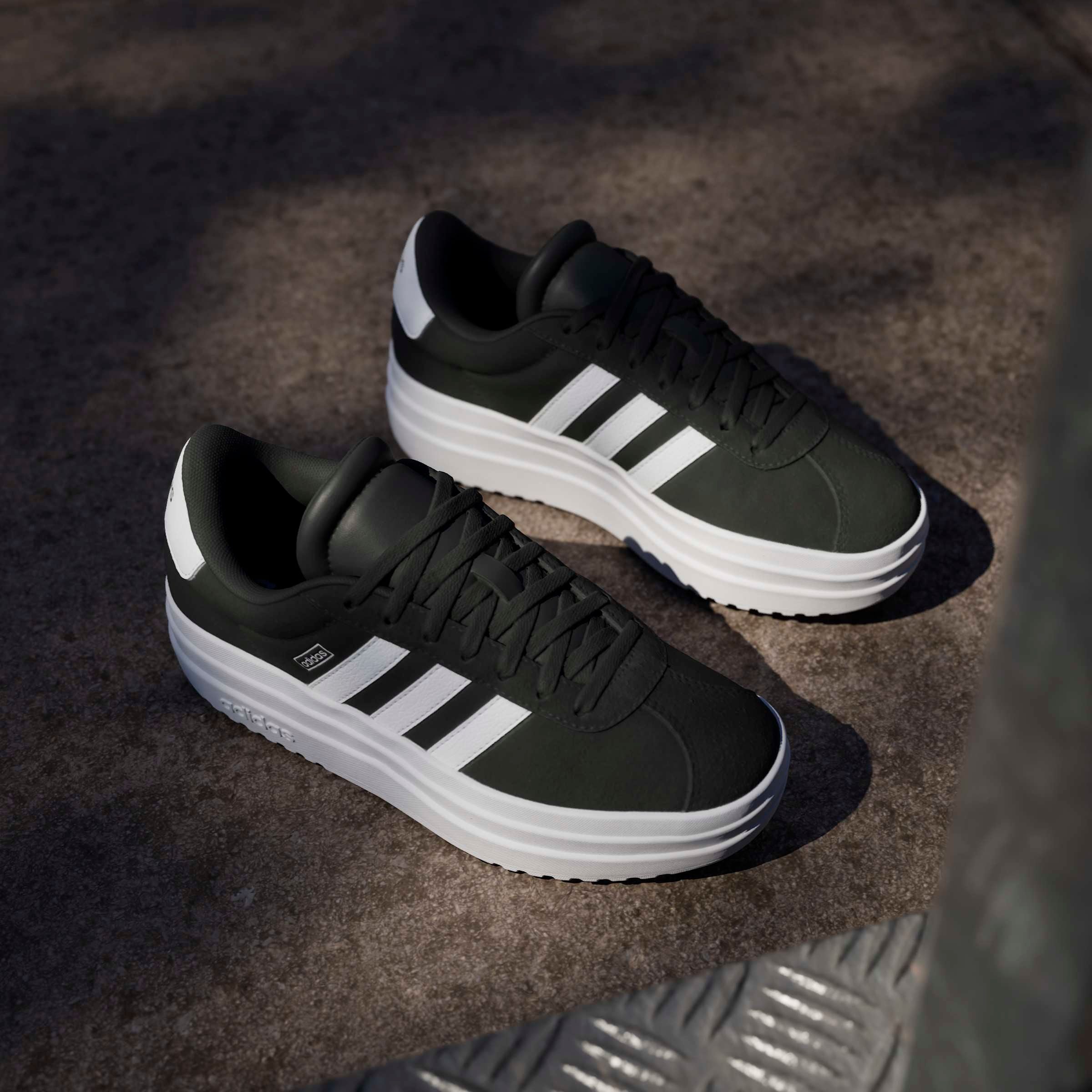 adidas Sportswear Plateausneaker »VL COURT BOLD«  inspiriert vom Design des adidas gazelle bold
