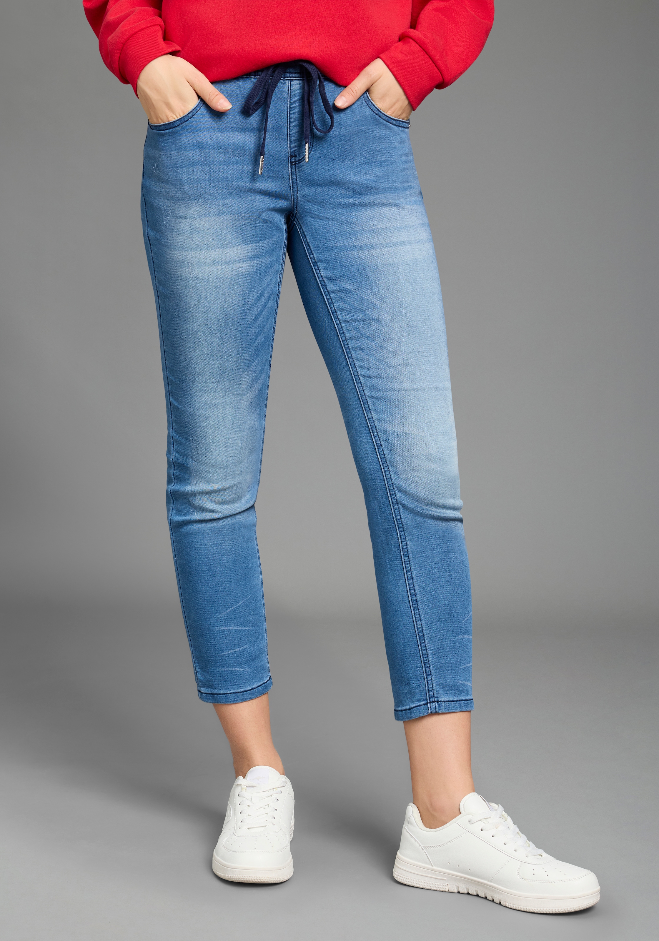 KangaROOS Jogg pants »7/8 JOGG-DENIM« weites Bein,  mit Used-Waschung,  hohe Leibhöhe,  7/8-Länge