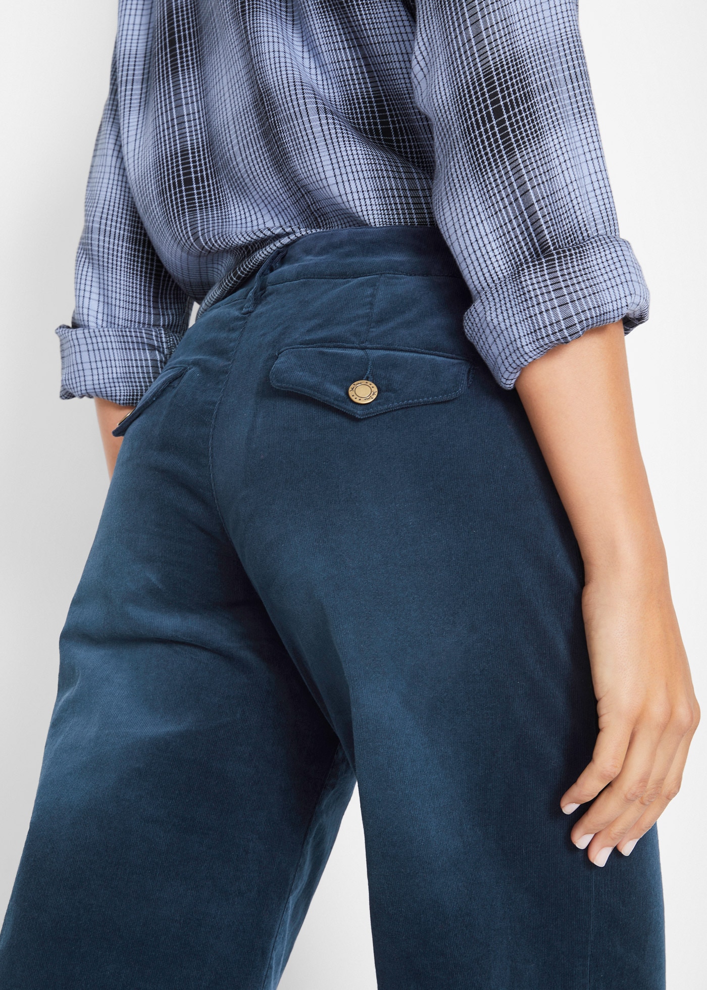 bonprix Cordhose »Stretch-Cordhose, Wide«  aus Baumwolle und Elasthan, Loose Fit, ausgestelltes Bein