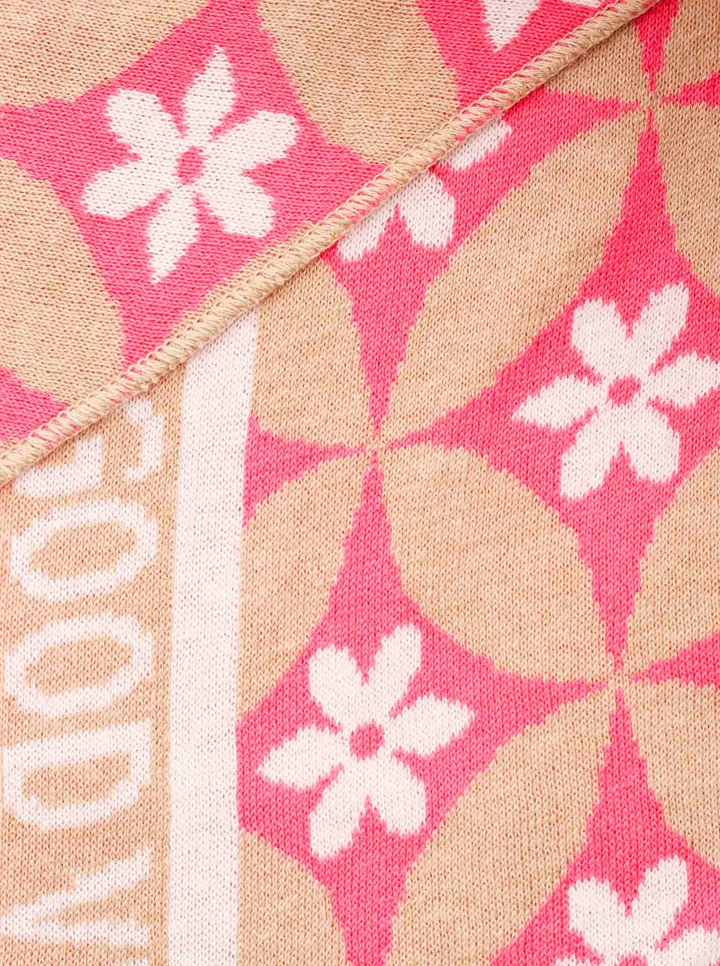 Zwillingsherz Dreieckstuch »"Luxury Vibes"« Feinstrick, Blumenmotiv, Statement, wärmend