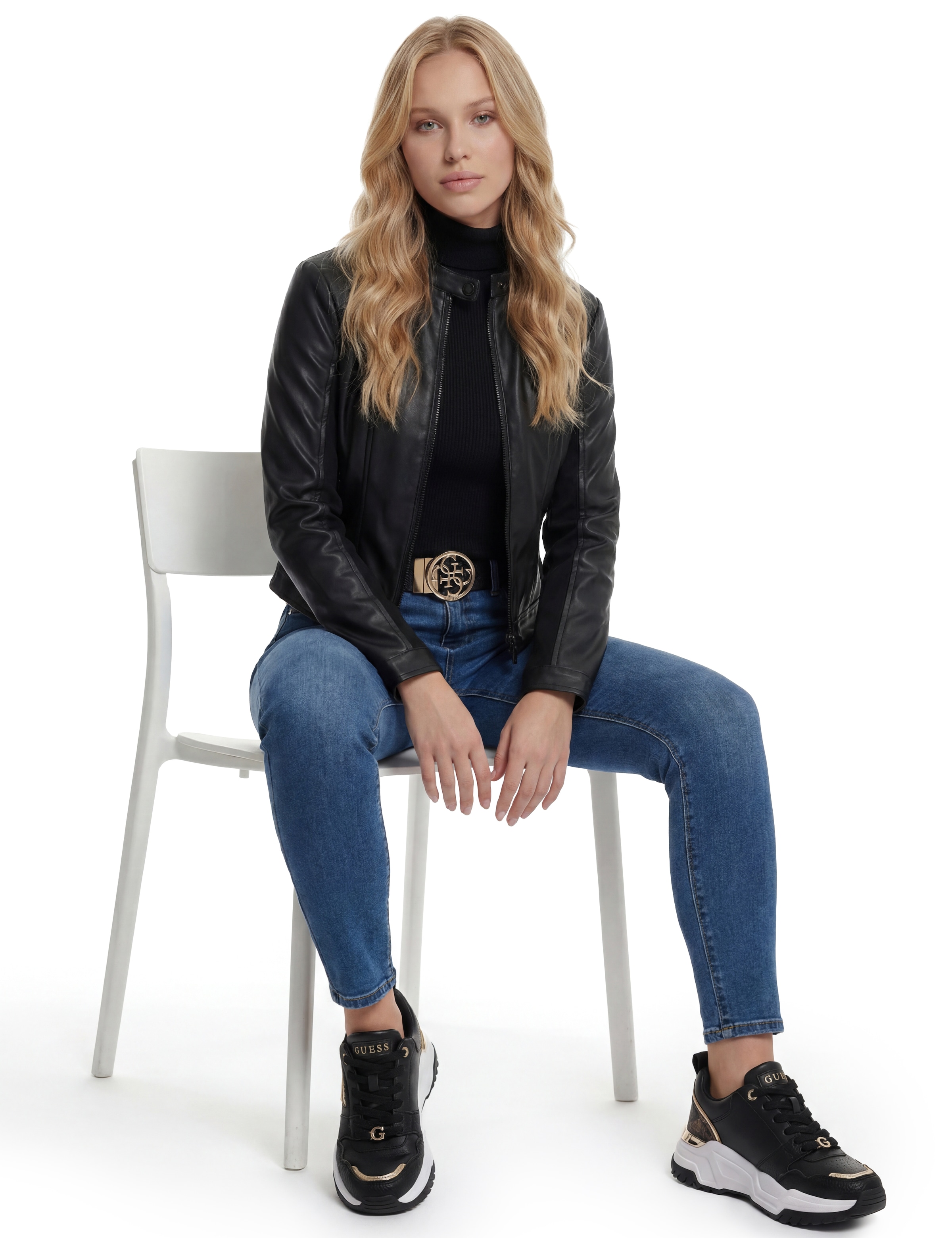 Guess Rollkragenpullover »LS TN ELLIE SWTR« in gerippter Struktur, Knopf-Details