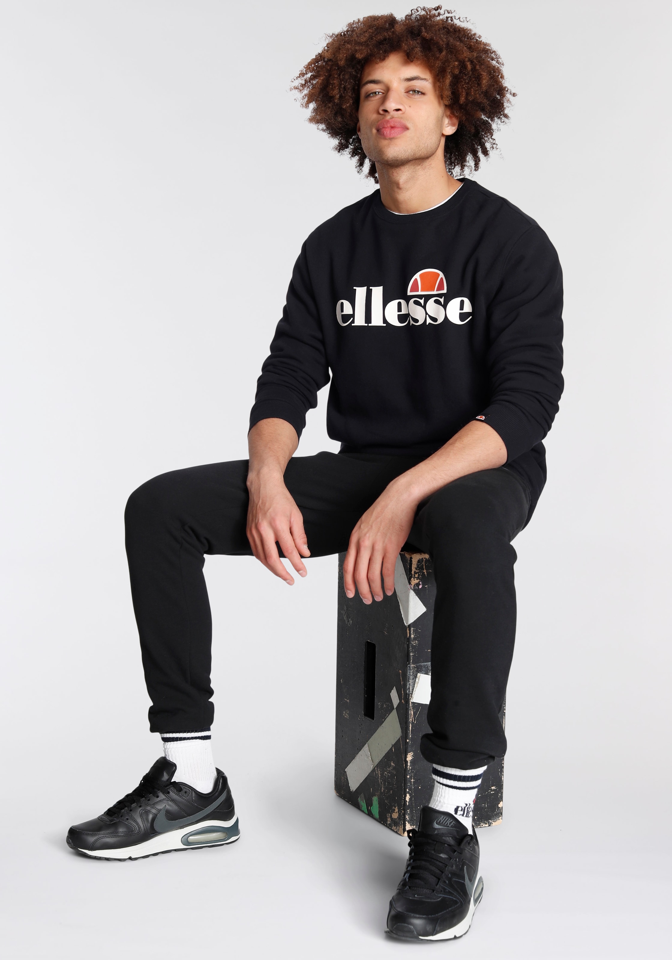 Ellesse Sweatshirt »SL SUCCISO SWEATSHIRT«
