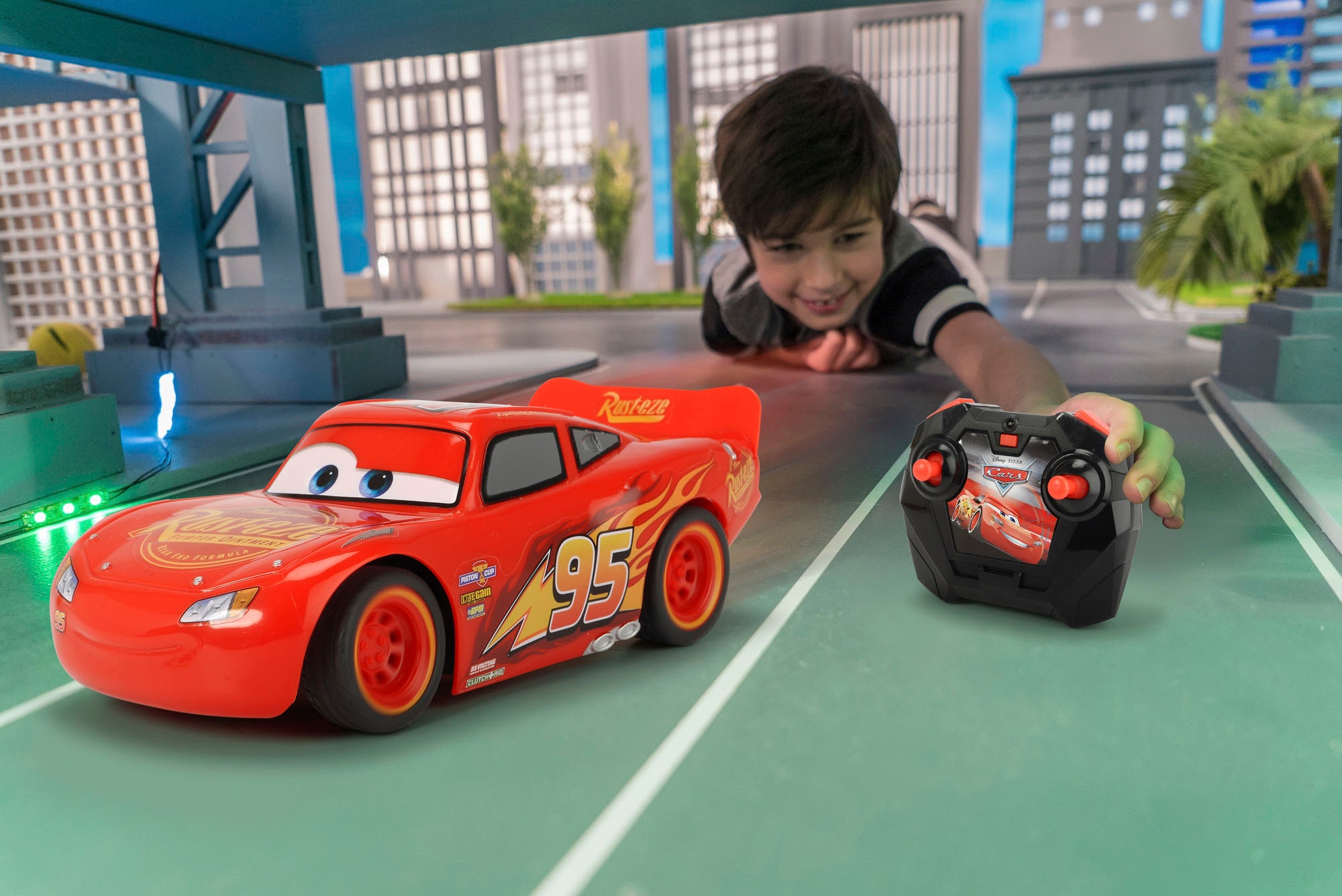 Dickie Toys Voiture RC »RC Cars 3 Lightning McQueen Turbo Racer, 2,4GHz«