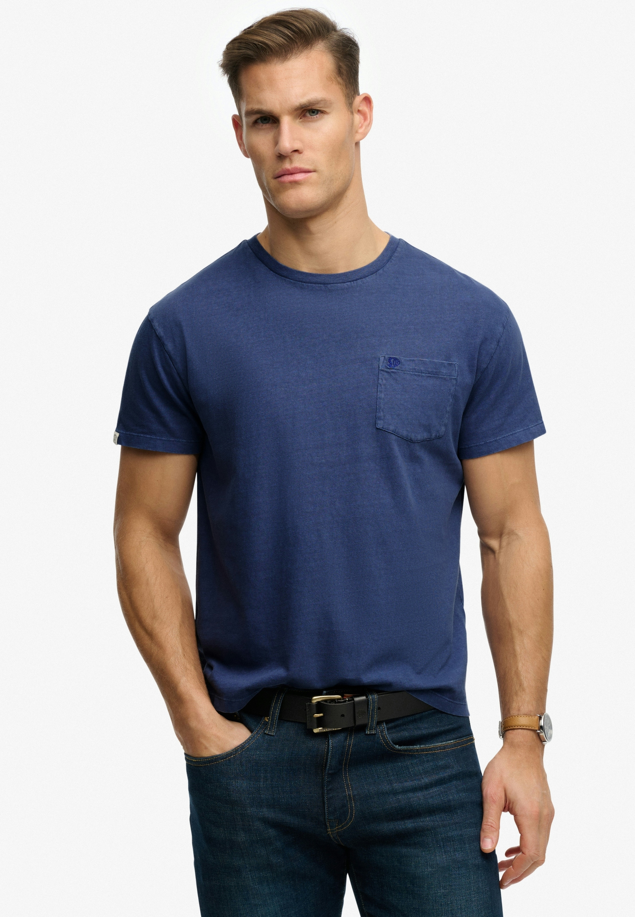 Superdry »COTTON CLASSIC LINEN PKT TEE« Mélange de coton, coupe décontractée en mélange coton-lin léger et aéré