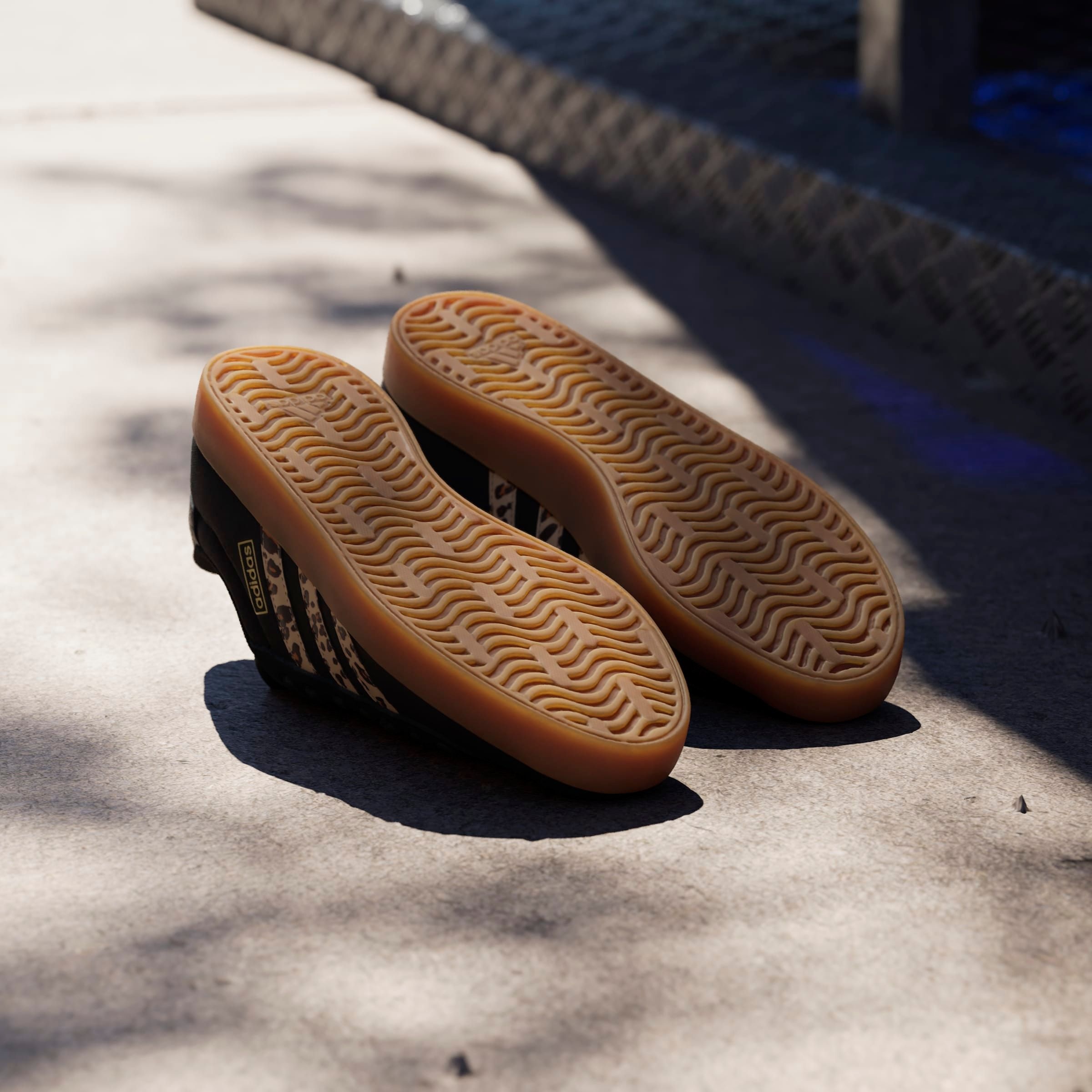 adidas Sportswear Sneakers »VL COURT 3.0«  mit Leo Muster