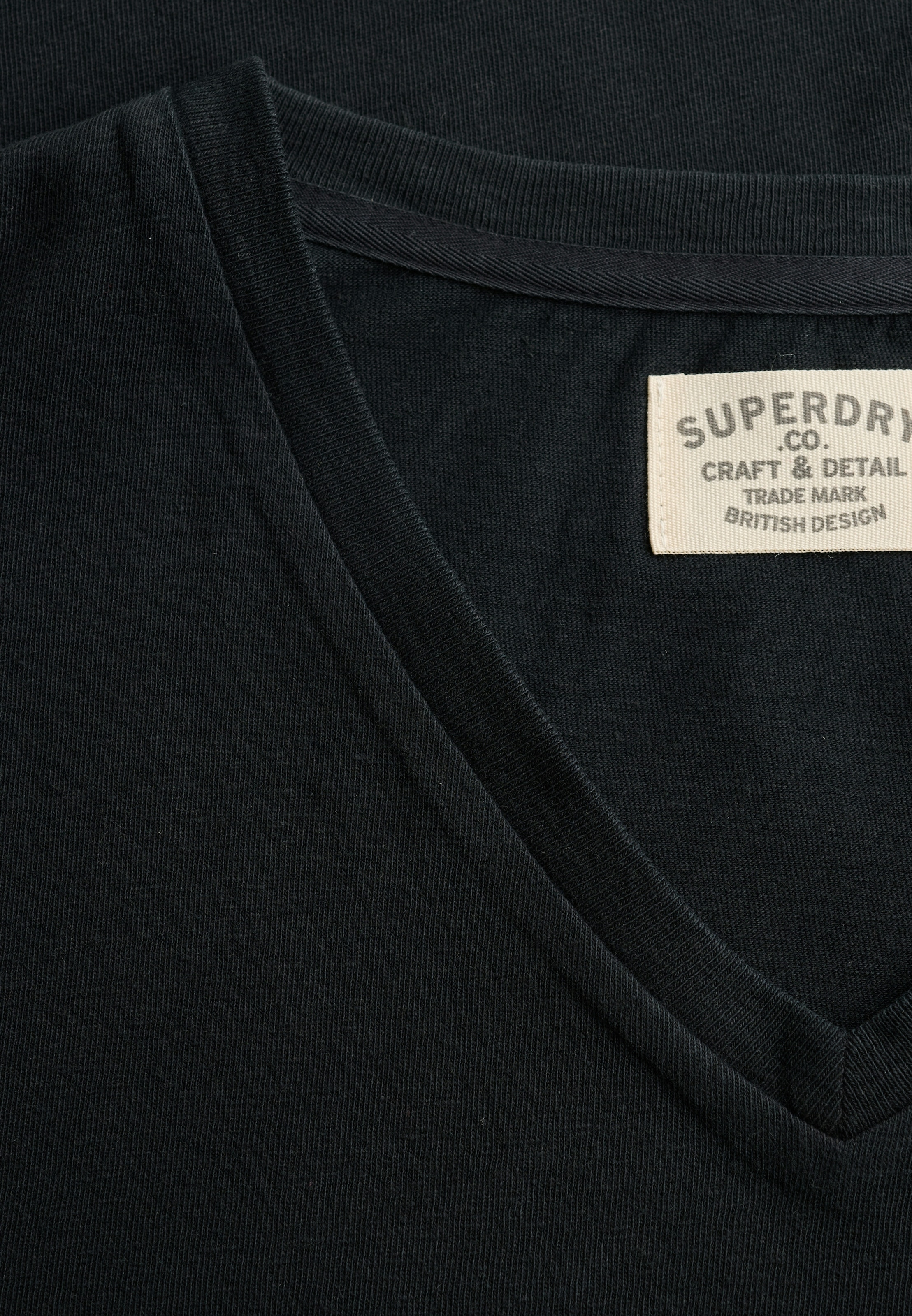 Superdry Rundhalsshirt »CLASSIC COTTON LINEN VEE« Baumwollmischung, relaxed fit aus luftig leichtem Baumwoll-Leinen-Mix