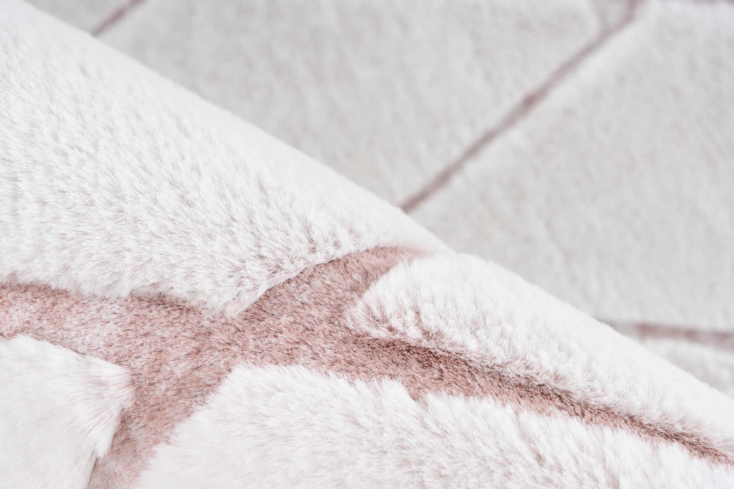 my home Läufer »Tilana« rechteckig 20 mm Höhe besonders weich durch Mikrofaser, Rauten-Design