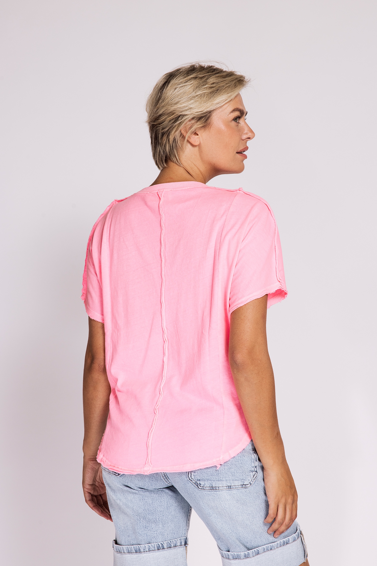Zhrill Kurzarmshirt »RYA« normale Passform, Kurzarm, mit V-Ausschnitt, unifarben