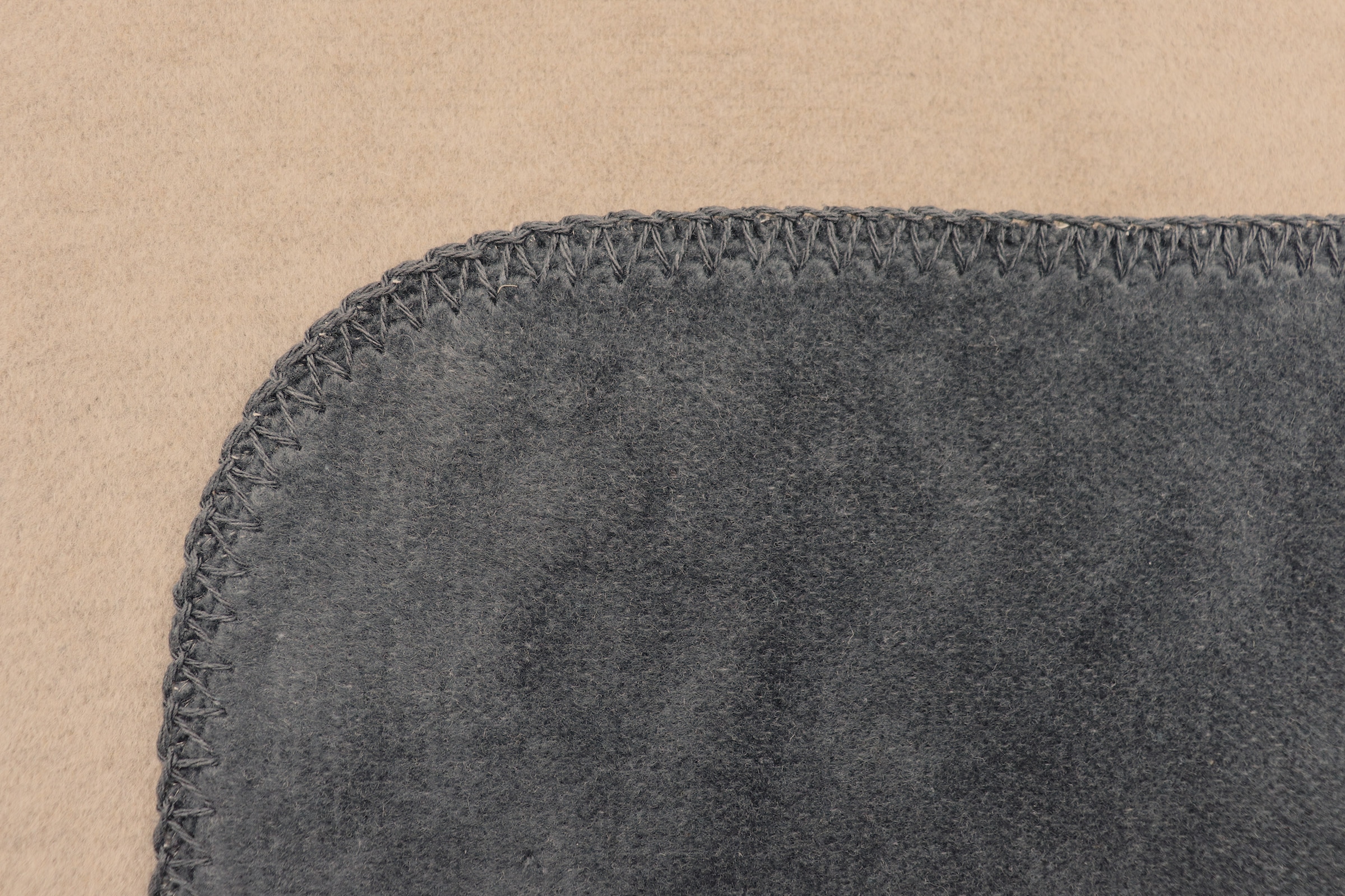 Biederlack Couverture d'intérieur »Conture Flow« dezentes Muster in Struktur-Optik