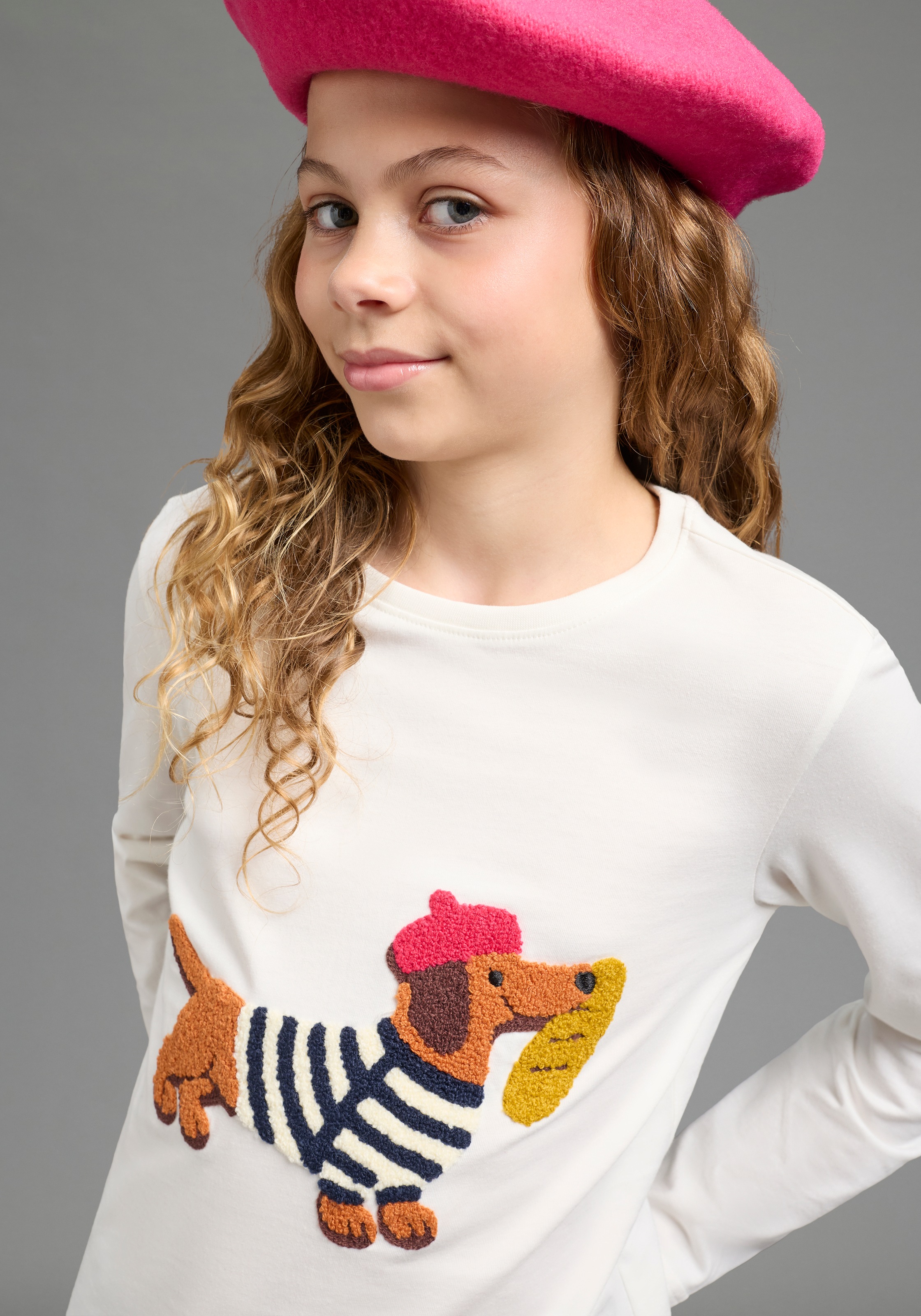 KIDSWORLD Langarmshirt »Shirt mit Frottee-Applikation: DACKEL« Shirt für Dackel-Fans, Basic-Stil, mit modischer Frottee-Applikation