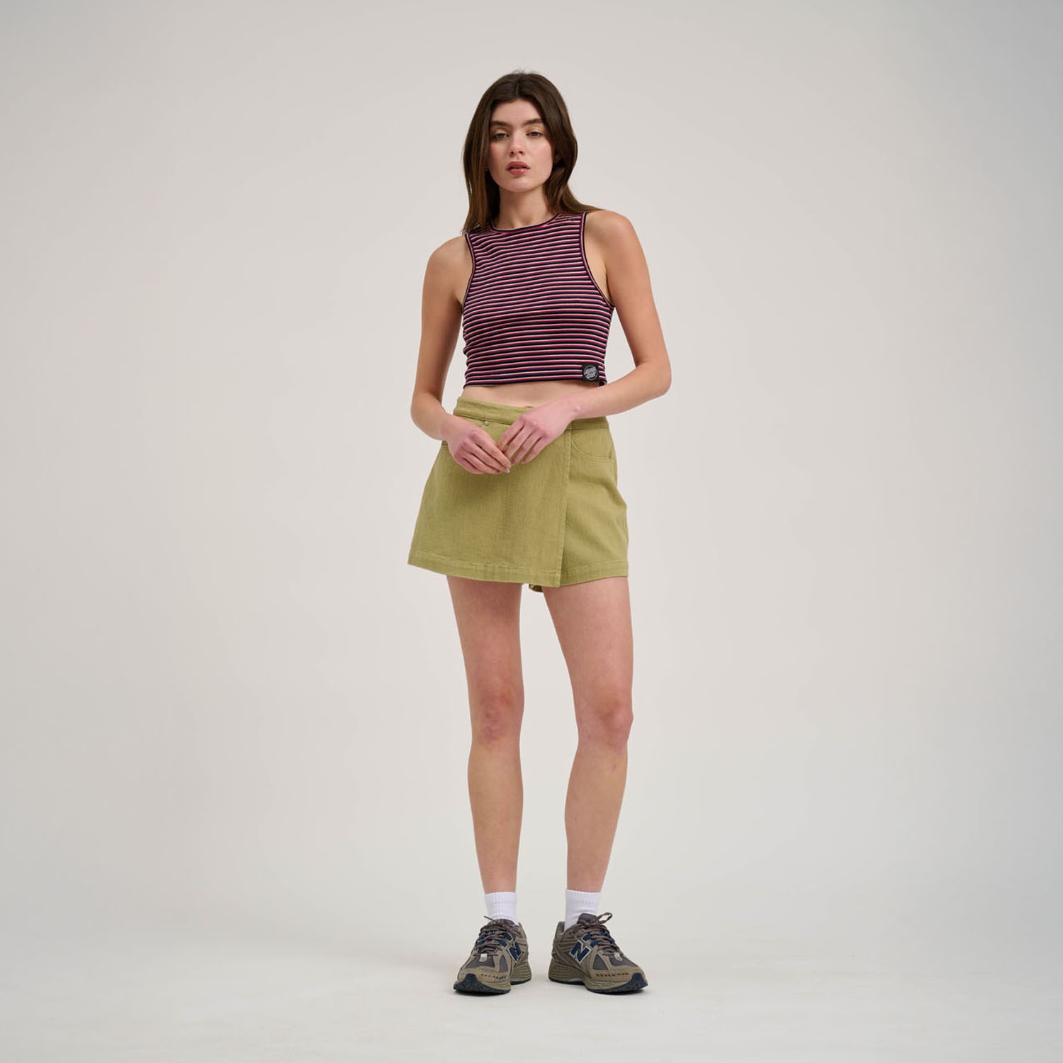 Santa Cruz Short »CLASSIC LABEL SKORT«  sportlicher Stil, für Erwachsene, aus Baumwolle und Polyester