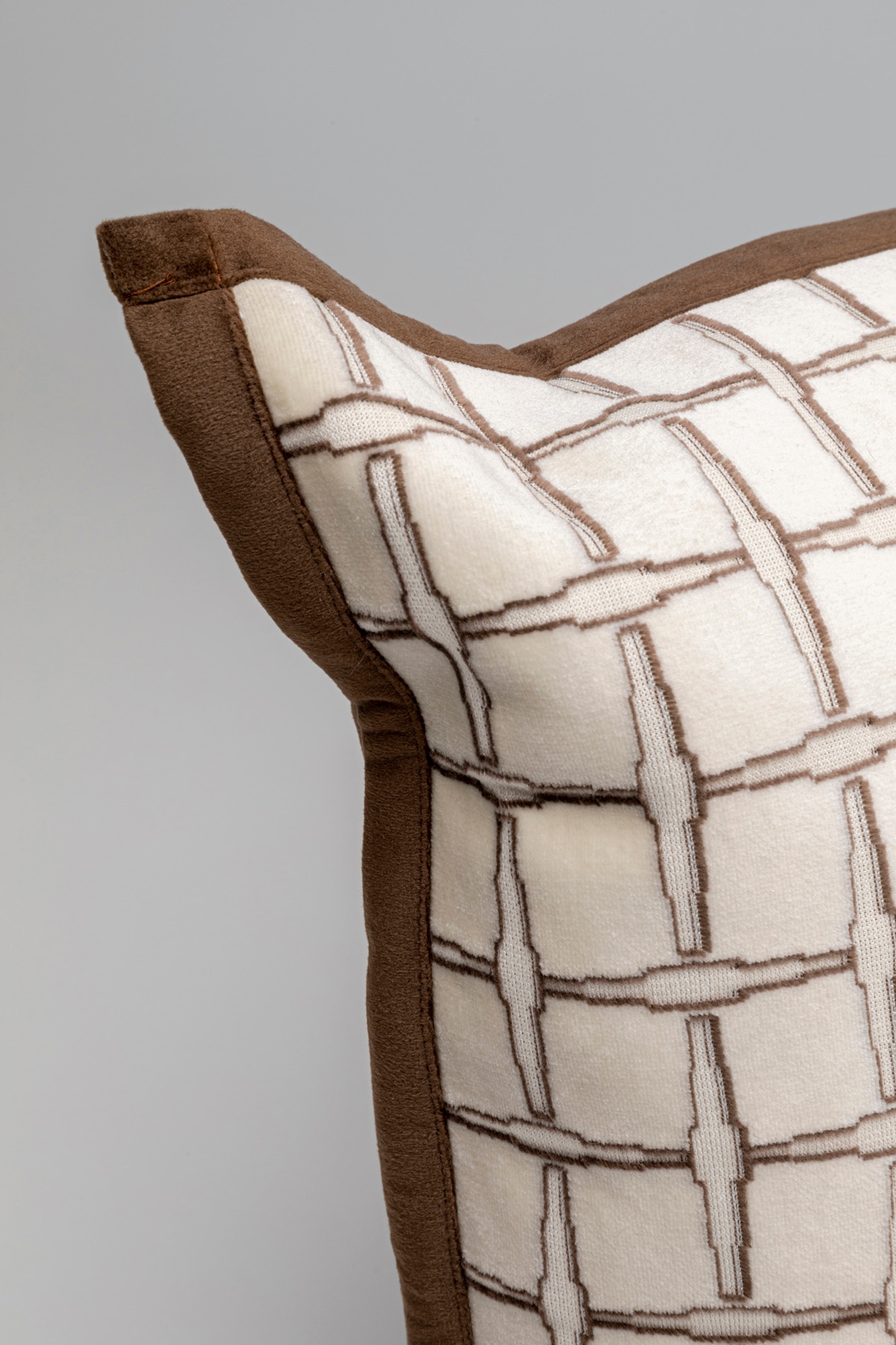 Kare Design Coussin décoratif »Chain, Kissenhülle mit Füllung, 45x45 cm« stützt Kopf und Nacken angenehm und sorgt für erholsamen Schlaf